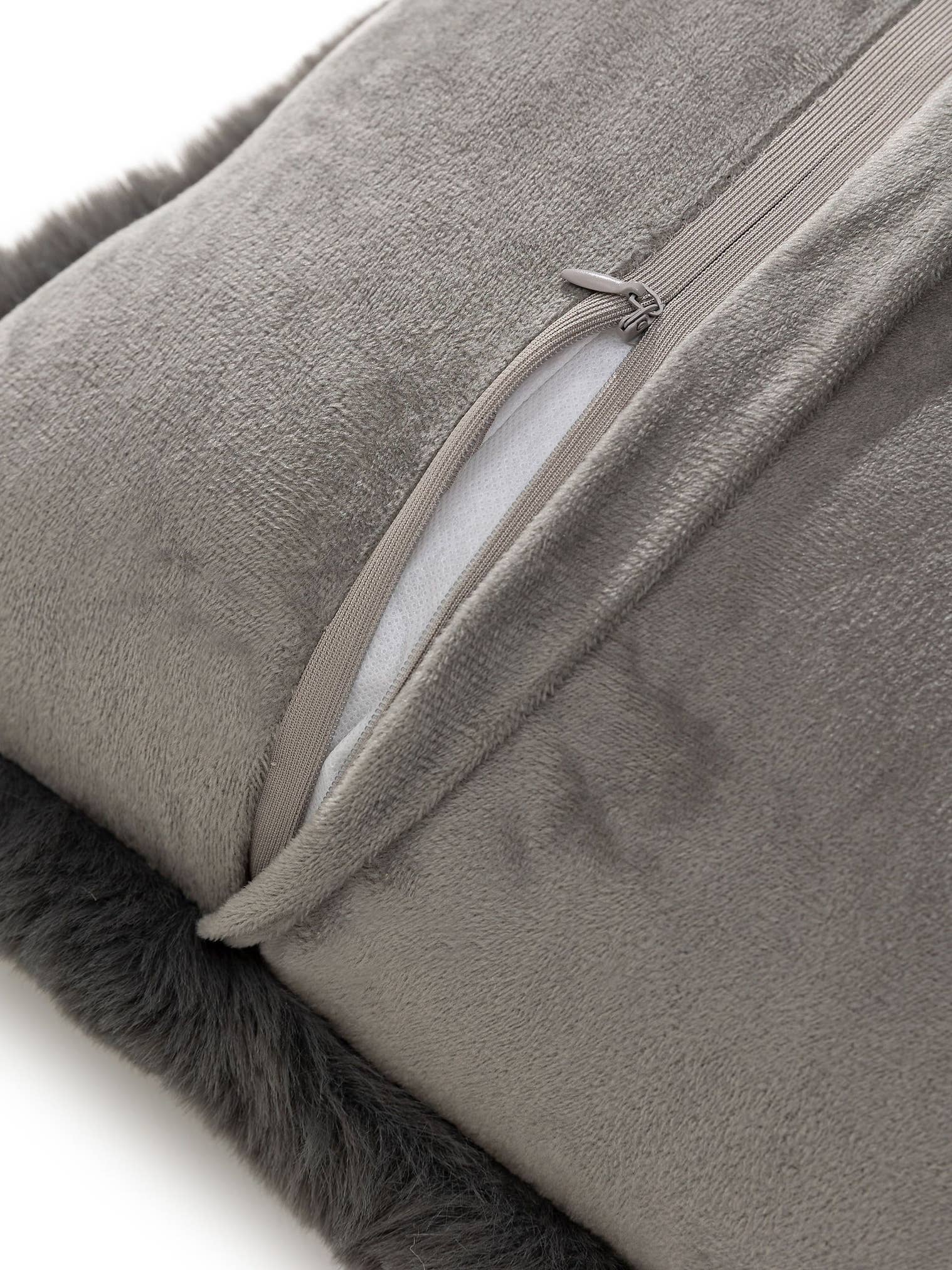 Kissenbezug Dave Anthrazit im Design Uni aus 100% Polyester von benuta Nest