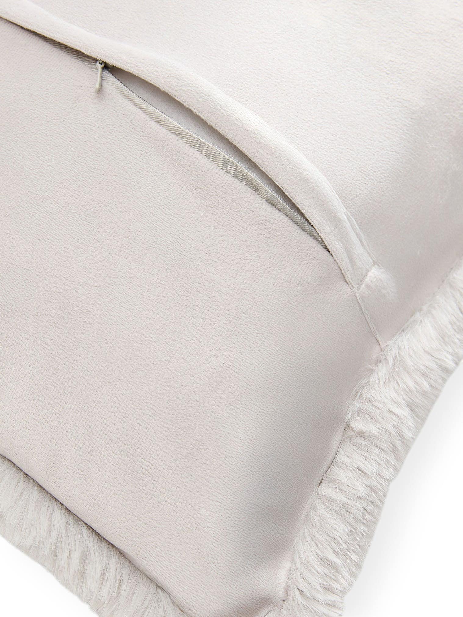 Pudebetræk Dave Grå i Uni-design lavet af 100% Polyester fra benuta Nest