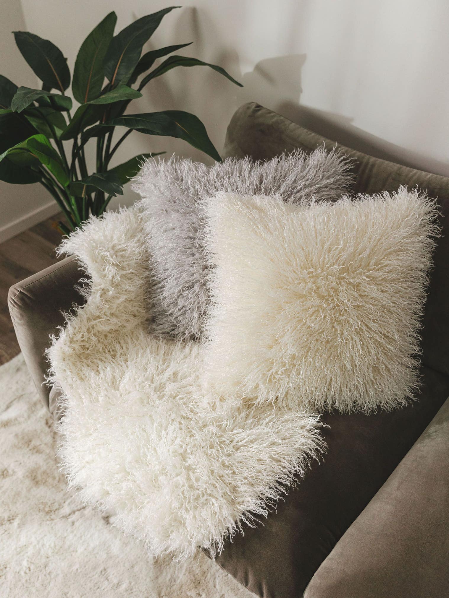 Poszewka Oscar szary com design Uni em 100% poliester da benuta Nest