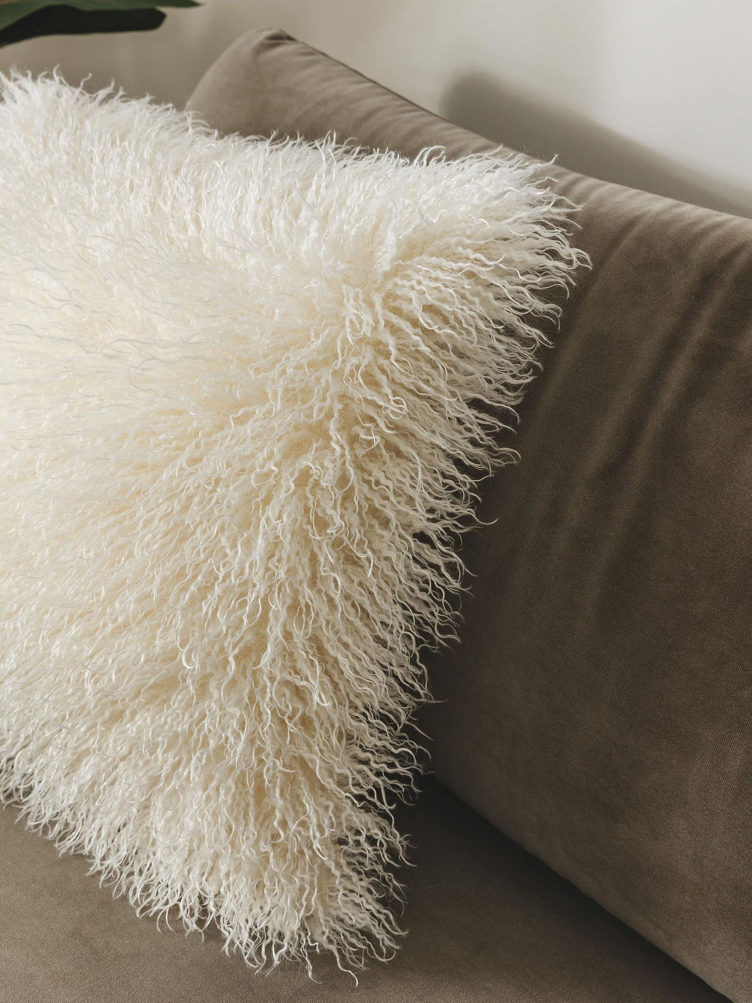 Cushion Cover Oscar Cream in Uni design made of 100% Polyester by benuta Nest