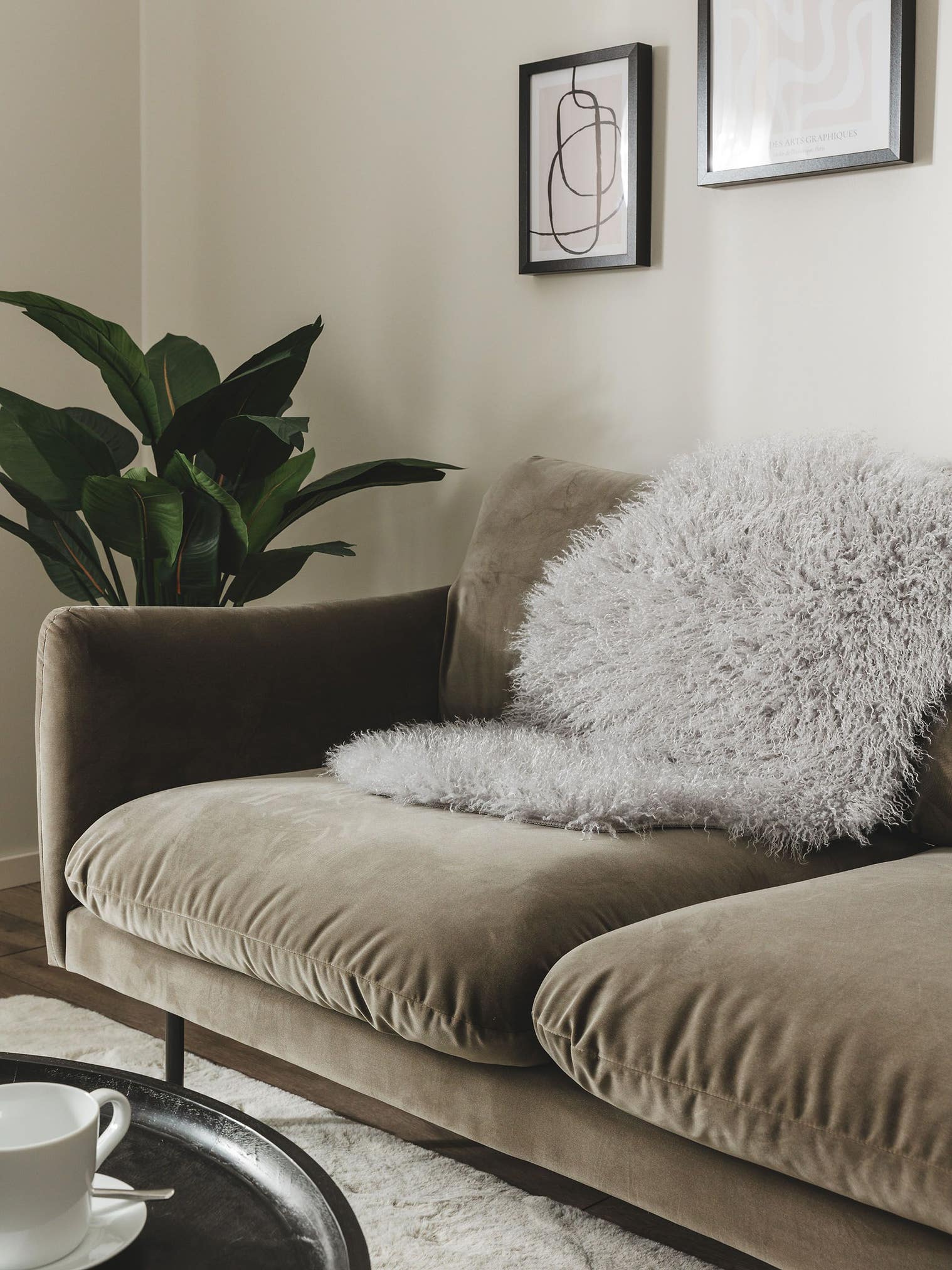 Rug made of 100% Polyester in Grey with a 6 - 10 mm high pile by benuta Nest
