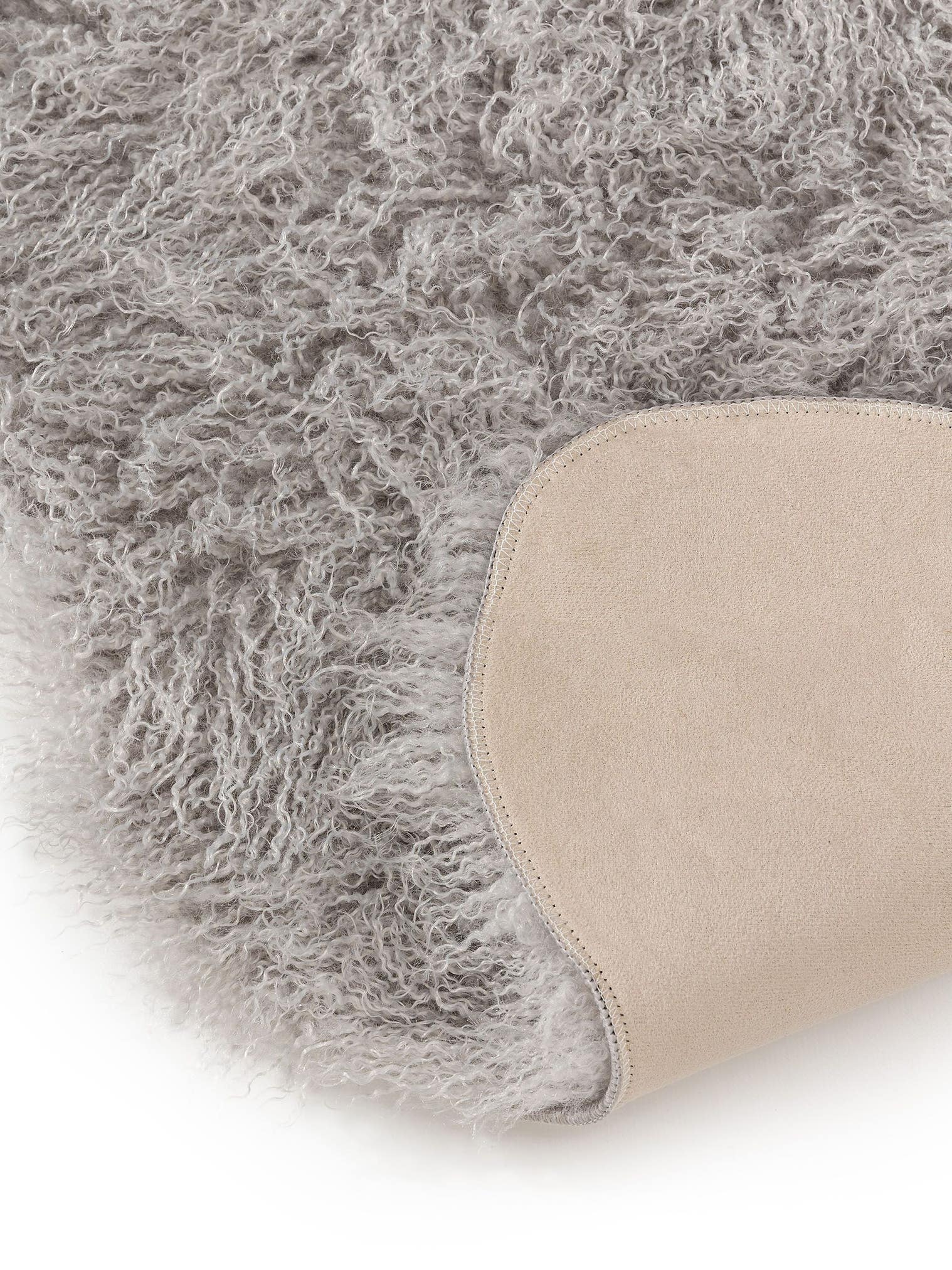 Rug made of 100% Polyester in Grey with a 6 - 10 mm high pile by benuta Nest