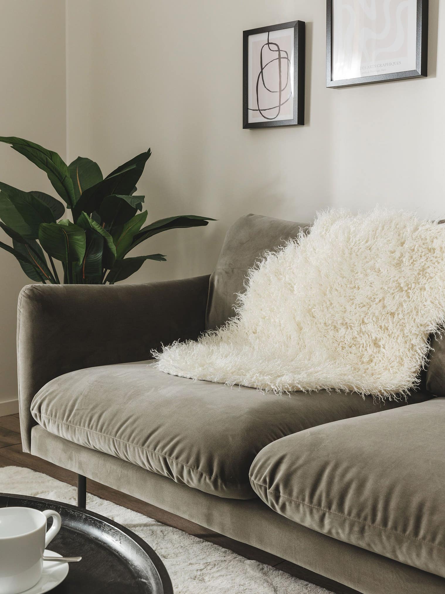 Rug made of 100% Polyester in Beige with a 6 - 10 mm high pile by benuta Nest