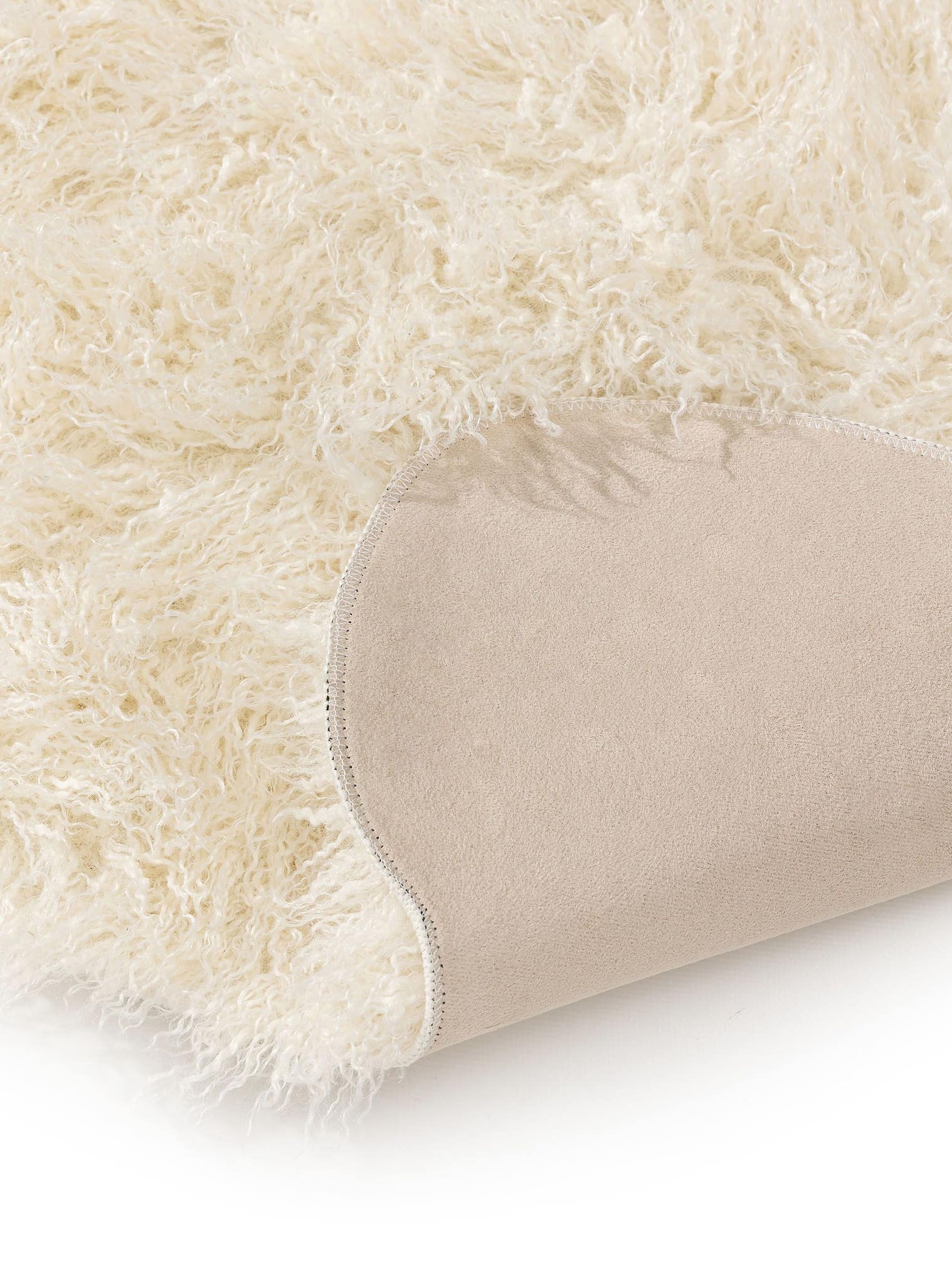 Rug made of 100% Polyester in Beige with a 6 - 10 mm high pile by benuta Nest