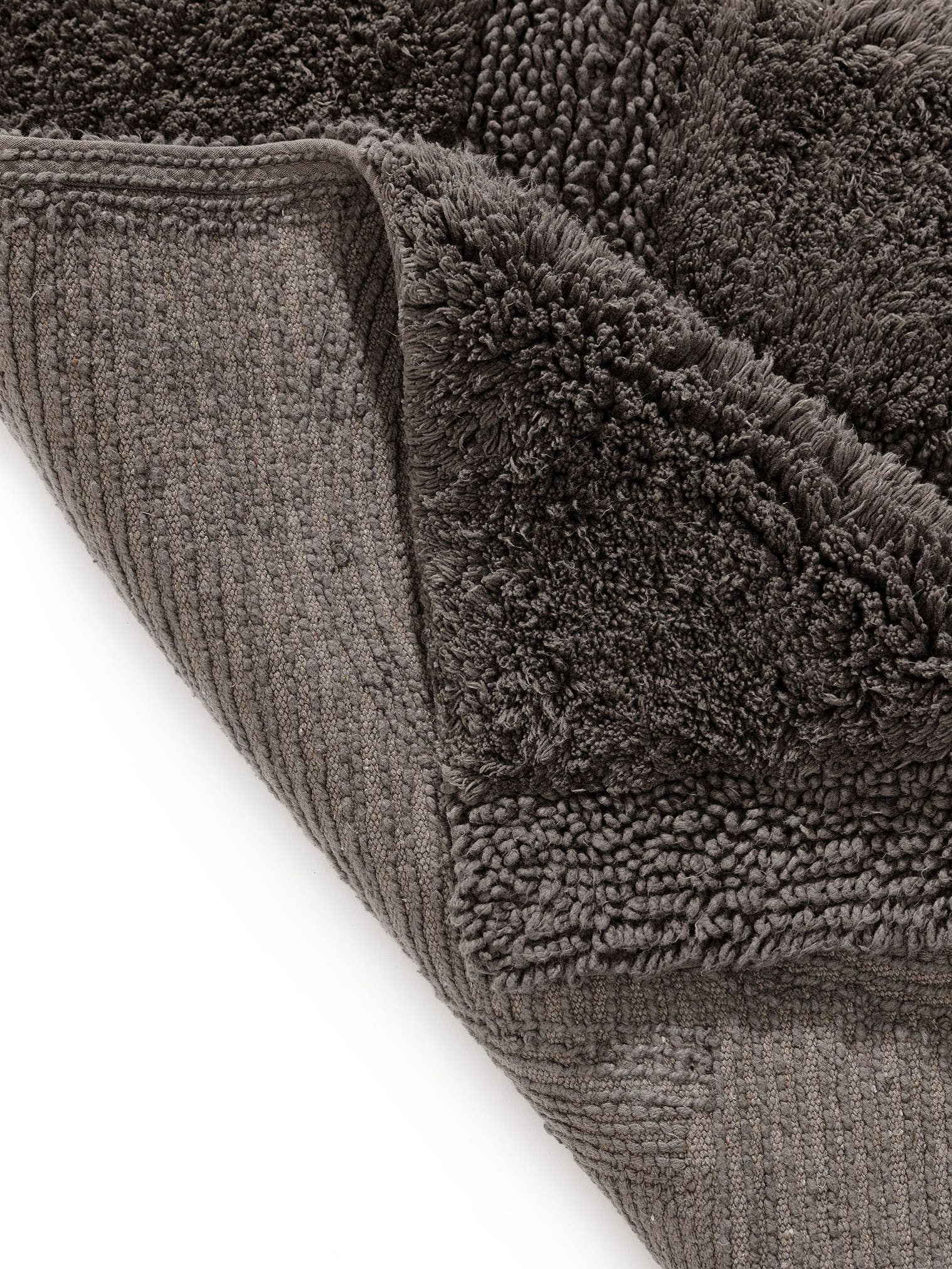 Teppich aus 100% Baumwolle in Grau mit 6 bis 10 mm hohem Flor von benuta Nest