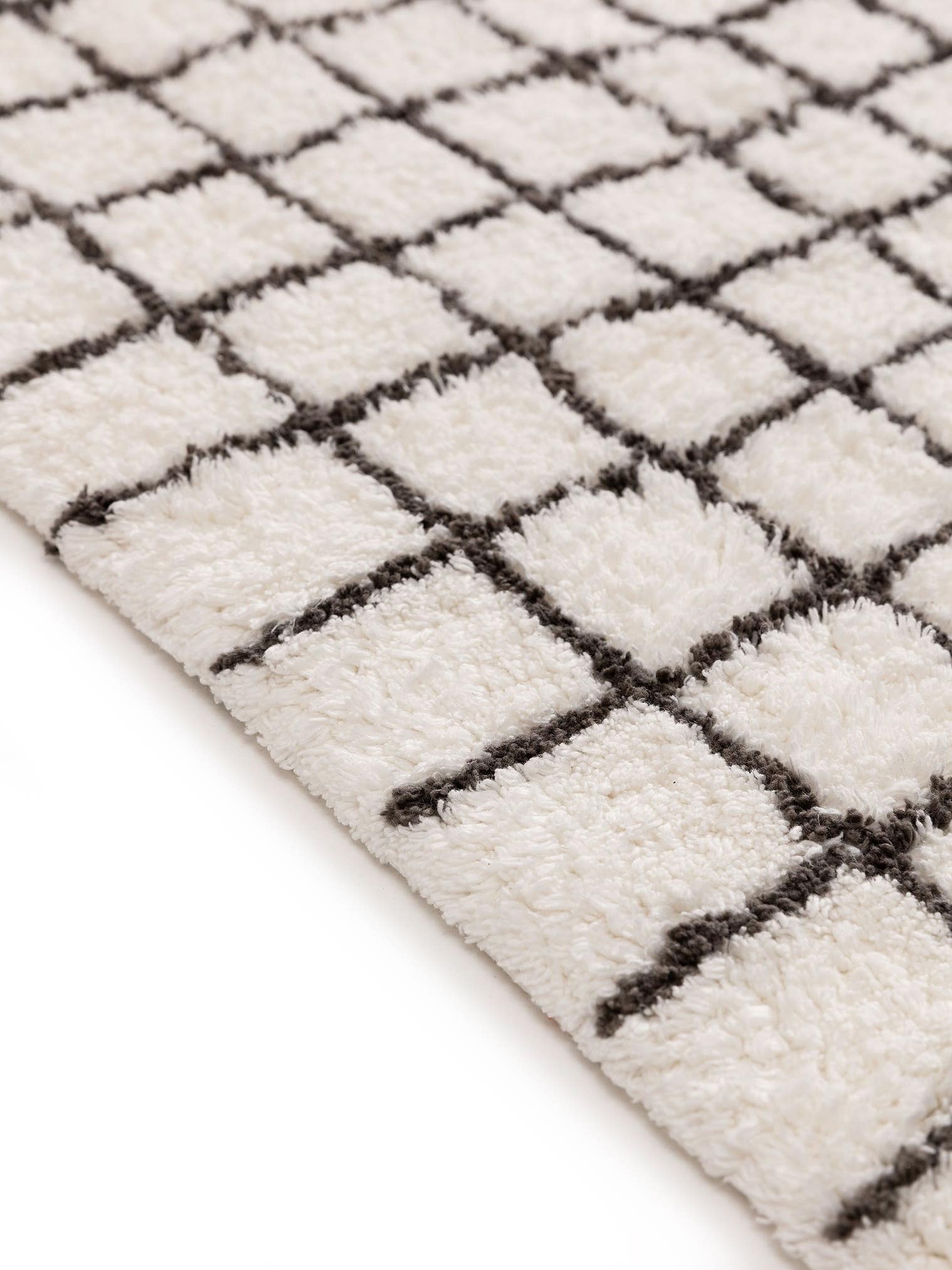 Tapete de 100% algodão em Branco com pelo de 6 a 10 mm de altura da benuta Nest