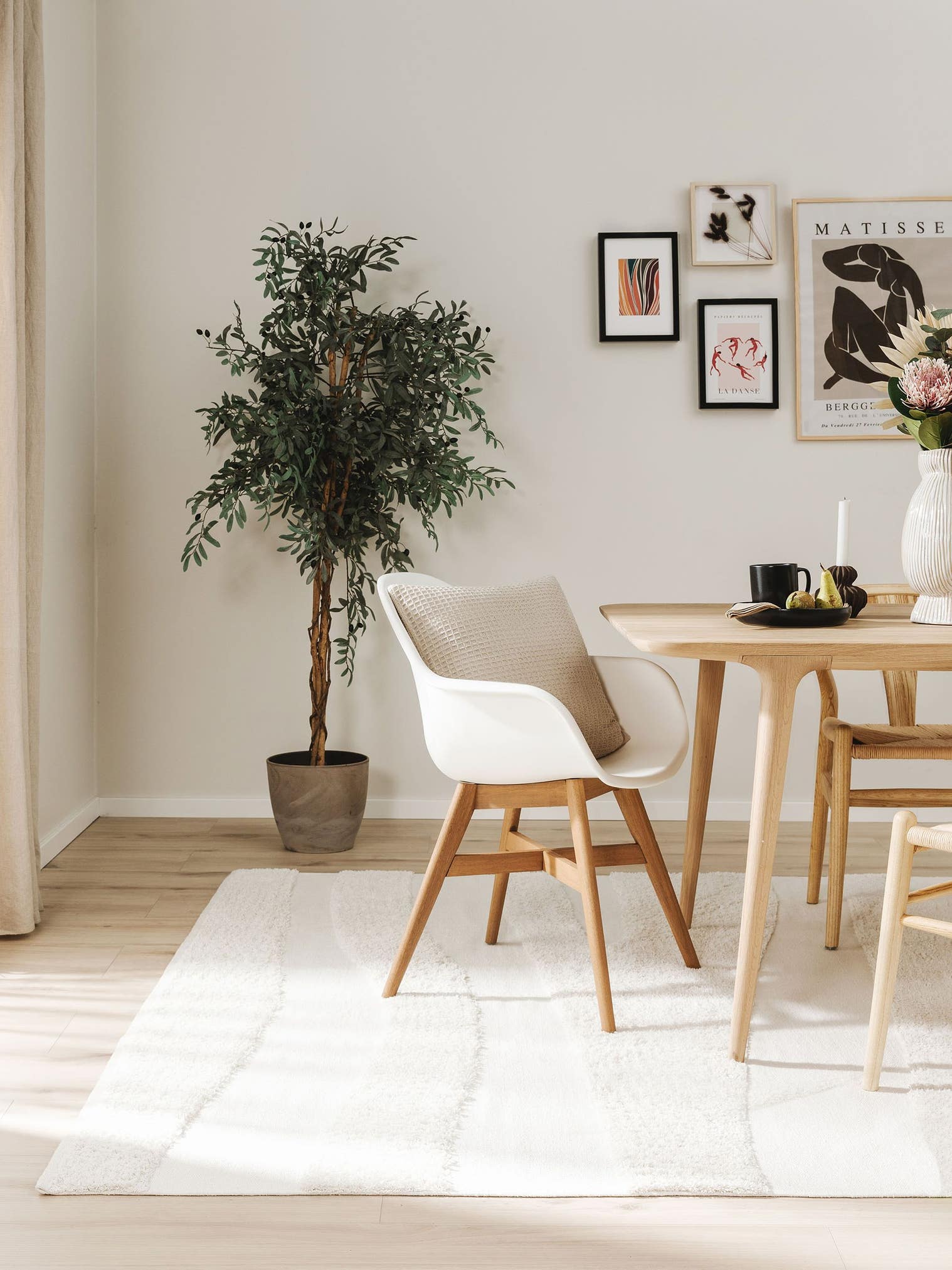 Teppich aus 100% Baumwolle (organic) in Beige mit 6 bis 10 mm hohem Flor von benuta Pop