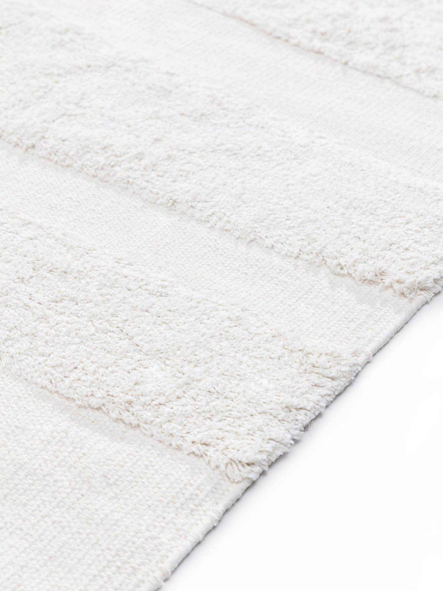 Teppich aus 100% Baumwolle (organic) in Beige mit 6 bis 10 mm hohem Flor von benuta Pop