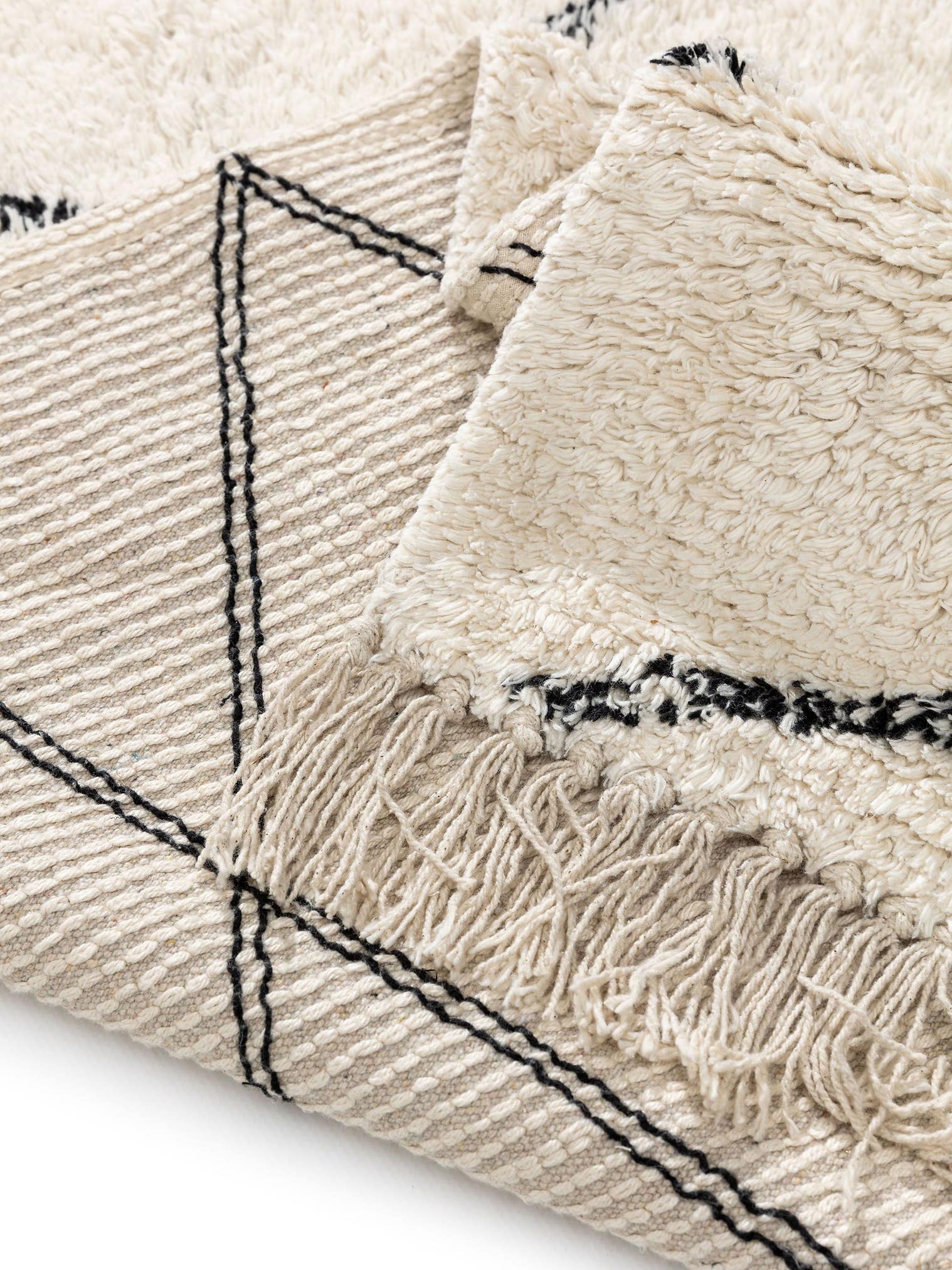 Teppich aus 100% Baumwolle in Beige mit 6 bis 10 mm hohem Flor von benuta Nest