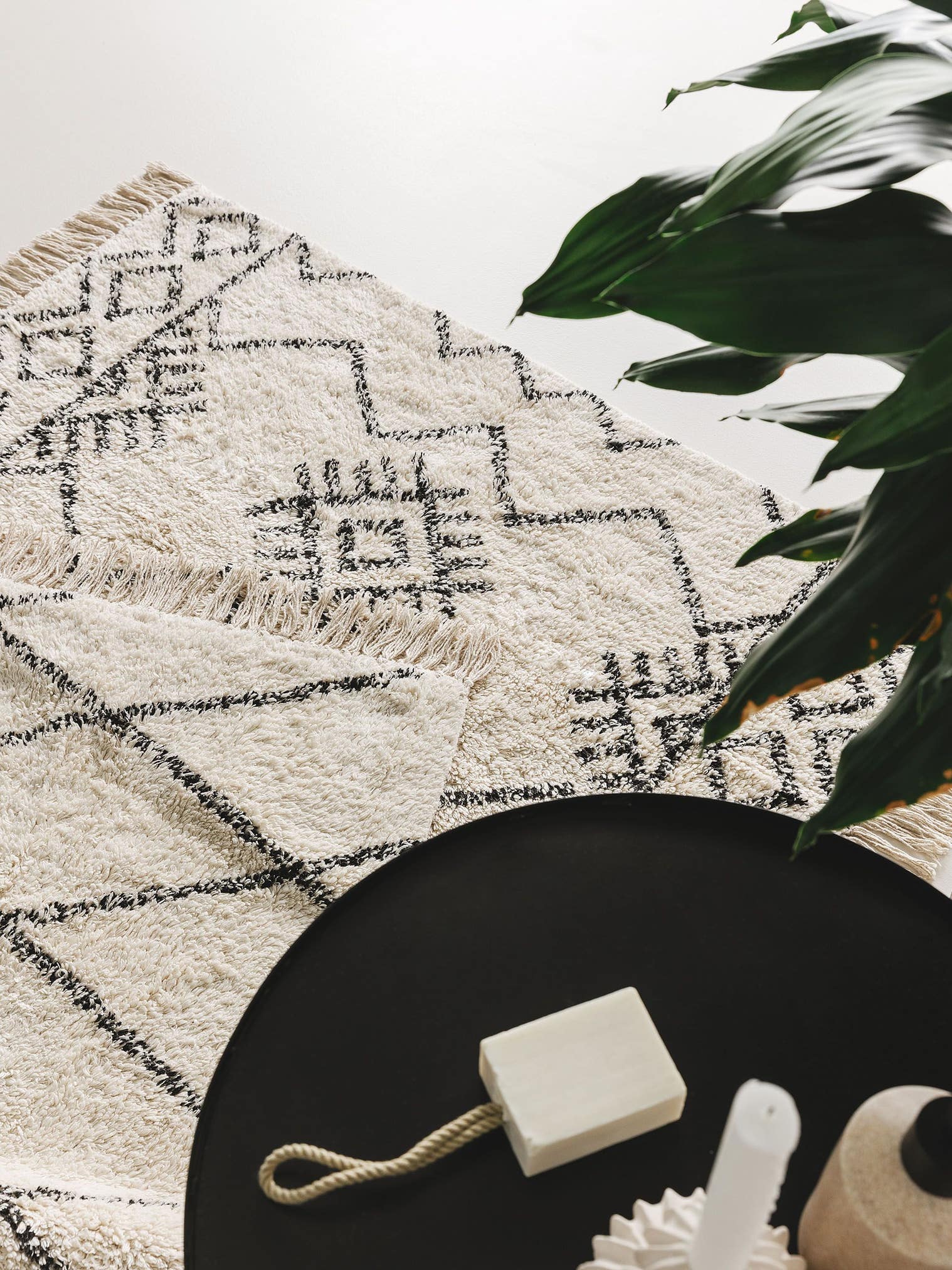 Teppich aus 100% Baumwolle in Beige mit 6 bis 10 mm hohem Flor von benuta Nest