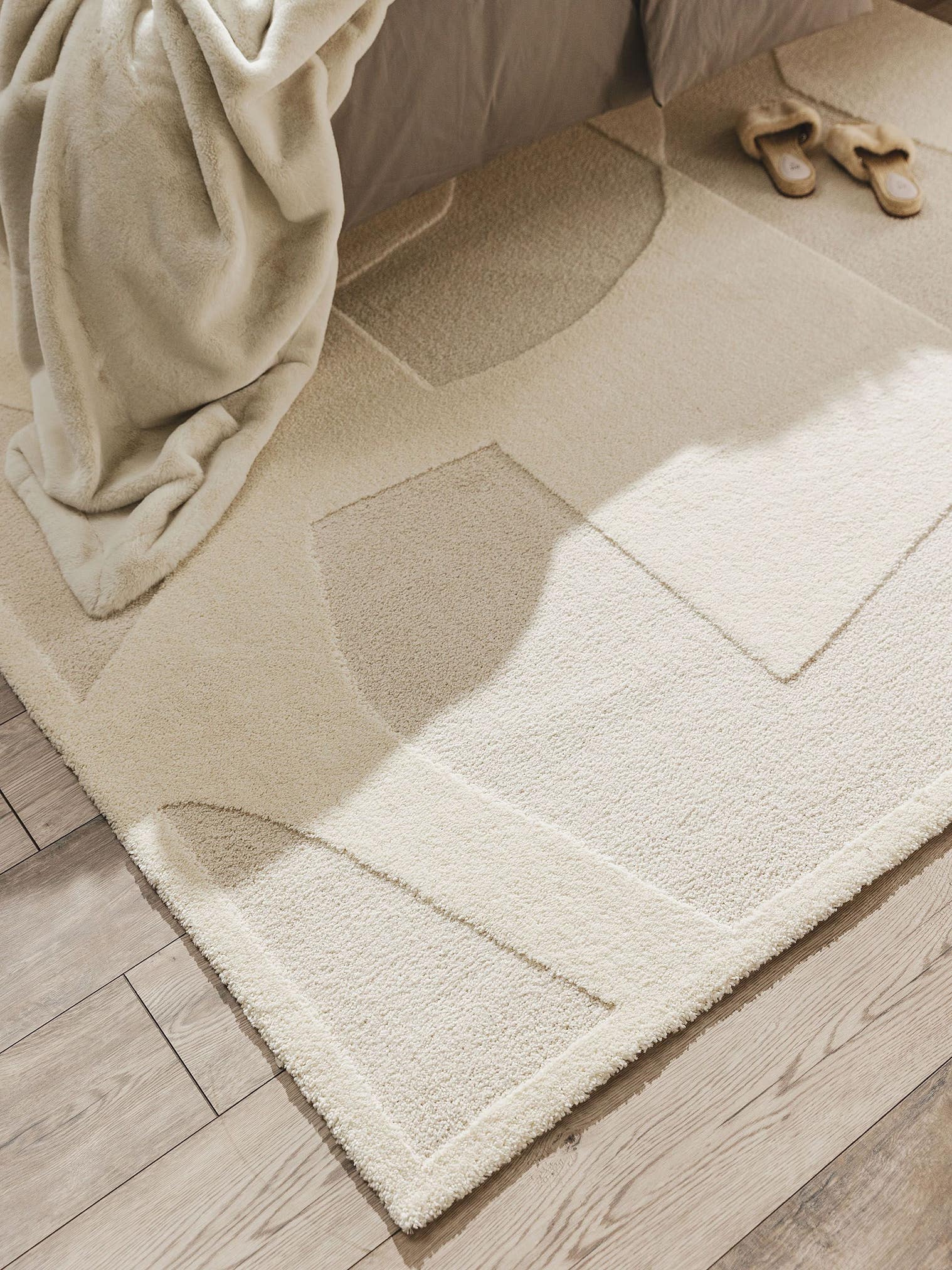 Tapis en 60% Polypropylène, 40% Polyester en Beige avec une pile de 11 - 20 mm de hauteur de benuta Nest