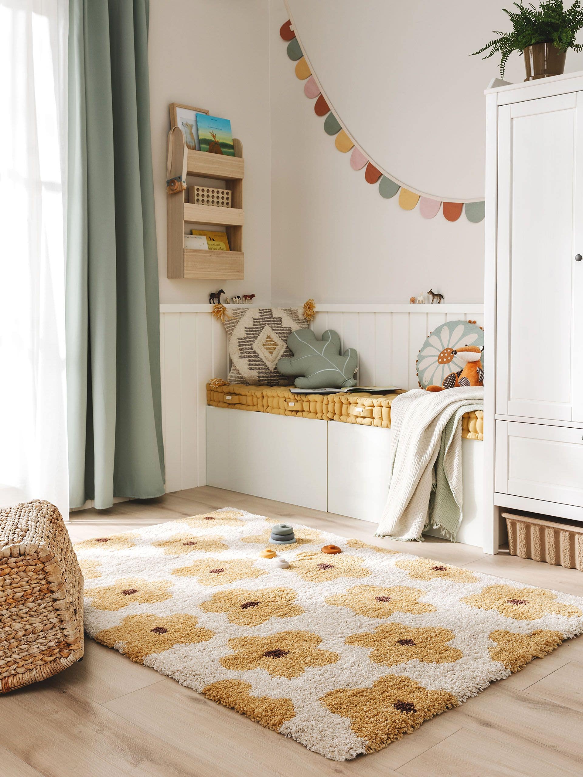 Alfombra de 100% Polipropileno en Amarillo con un pelo de {{Placeholder_Pile Height}} de altura de Lytte