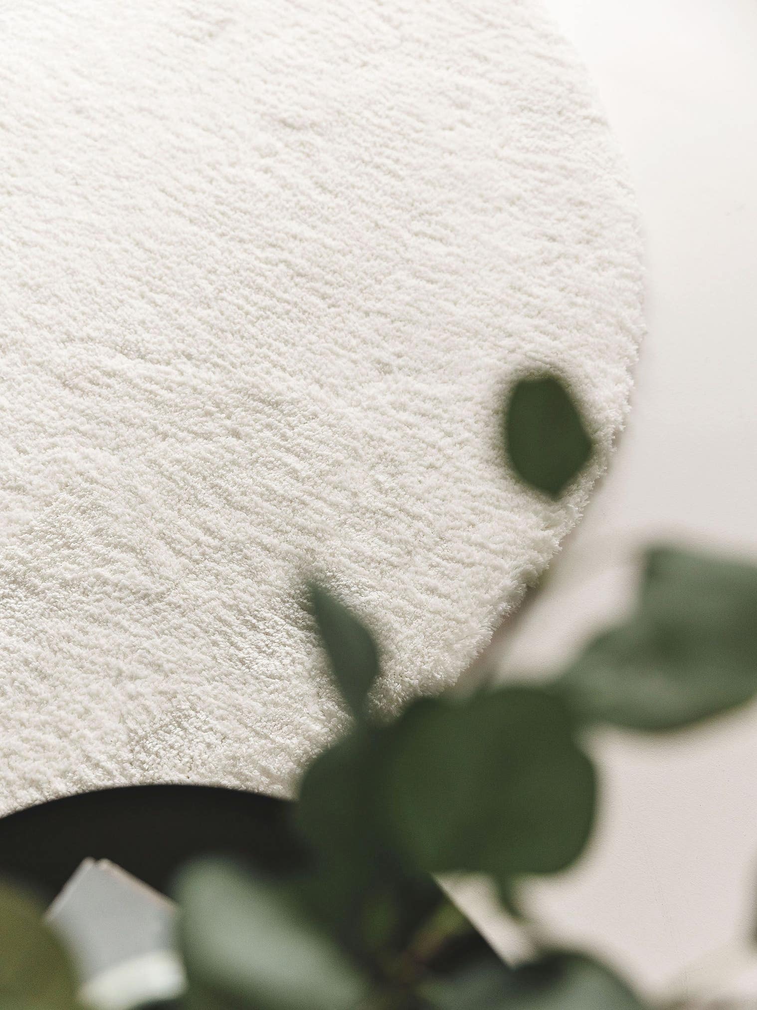 Tappeto di 100% Poliestere in Bianco con pelo alto 31 - 40 mm da benuta Nest