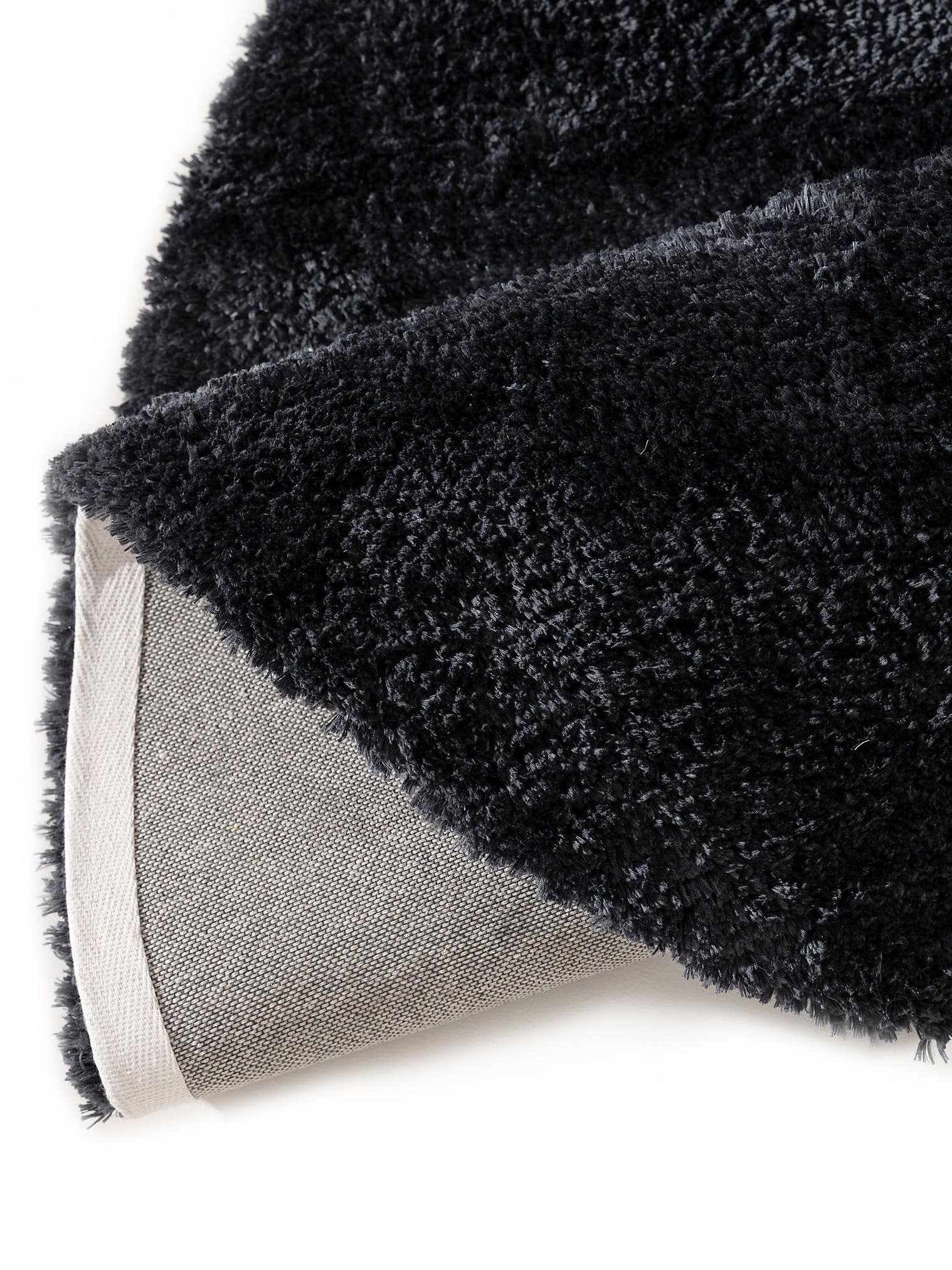 Teppich aus 100% Polyester in Grau mit 31 bis 40 mm hohem Flor von benuta Nest