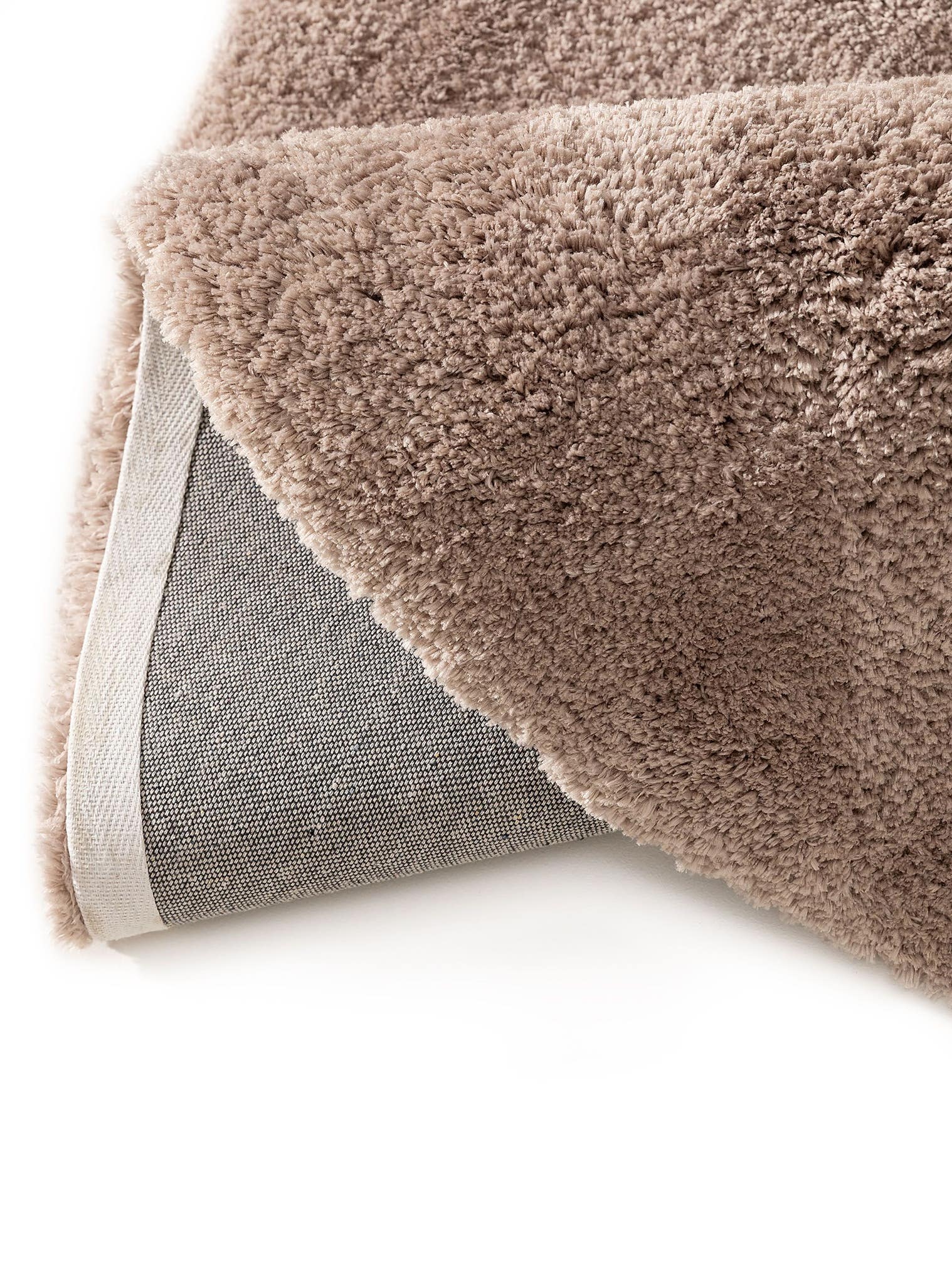 Tæppe af 100% Polyester i Gråbrun med 31 - 40 mm høj luv fra benuta Nest