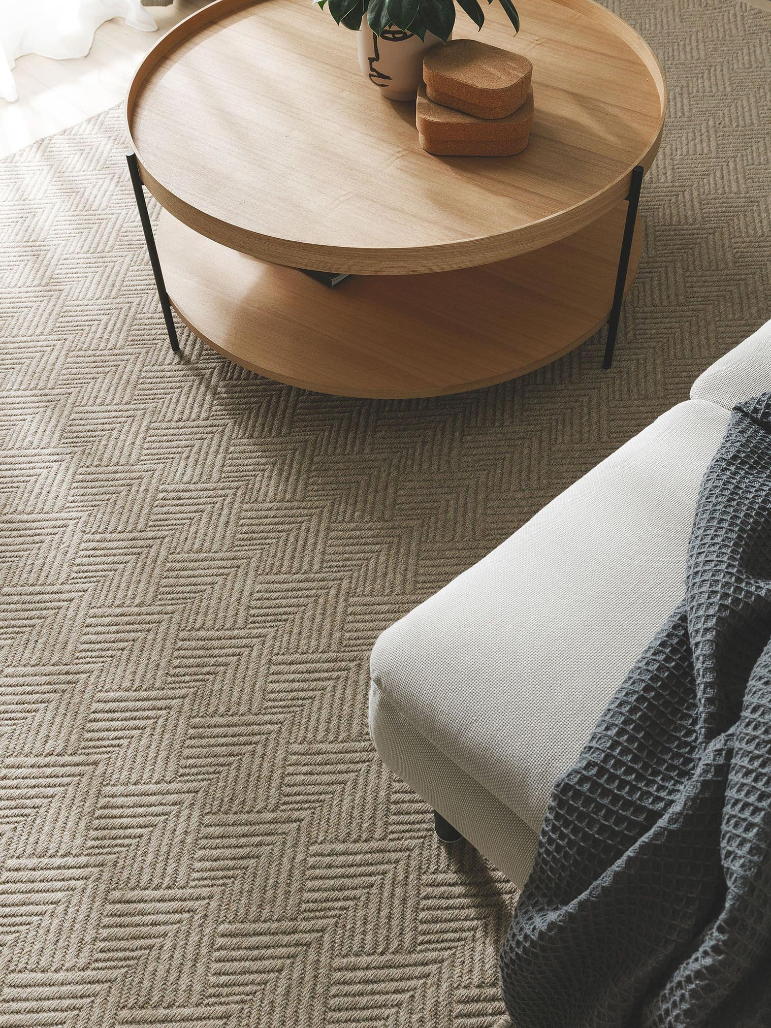Tapis en 100% Laine en Beige avec une pile de 1- 5 mm de hauteur de benuta Pure