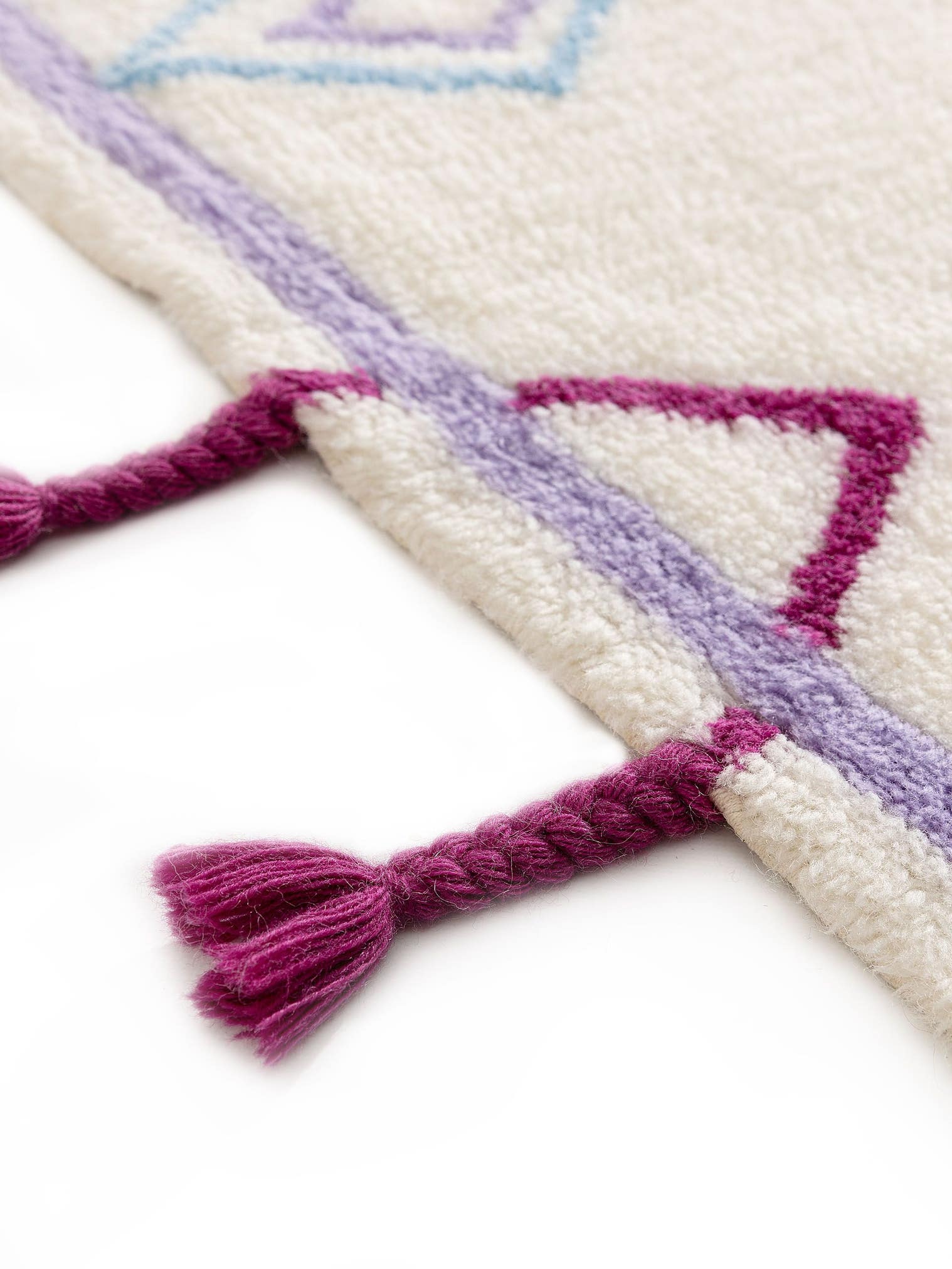 Teppich aus 100% Wolle in Multicolor mit 11 bis 20 mm hohem Flor von Lytte