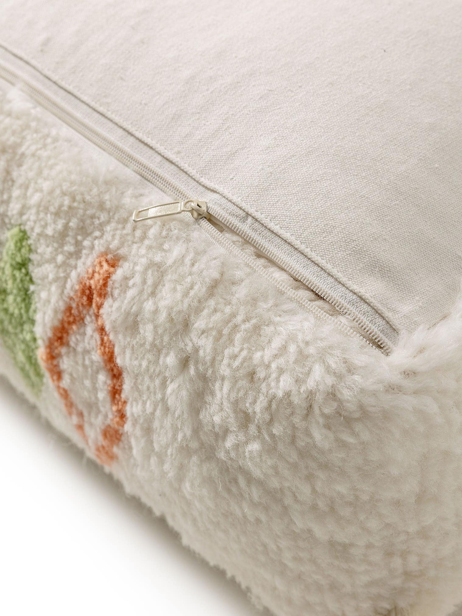 Pouf en laine fait main Malika Multicouleur en motif Berbère en 100% Laine de Lytte