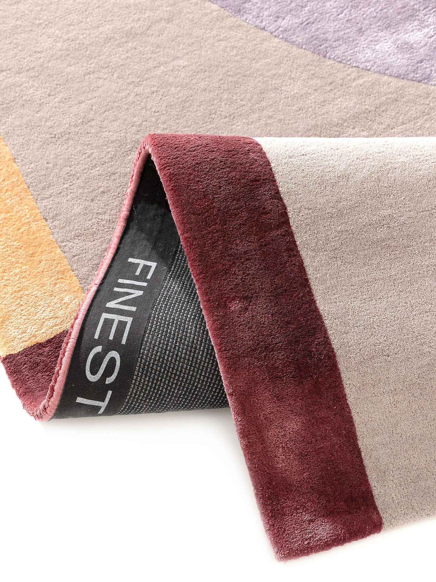 Tæppe af 60% Uld, 40% Lyocell (TENCEL™) i Flerfarvet med 6 - 10 mm høj luv fra benuta Finest