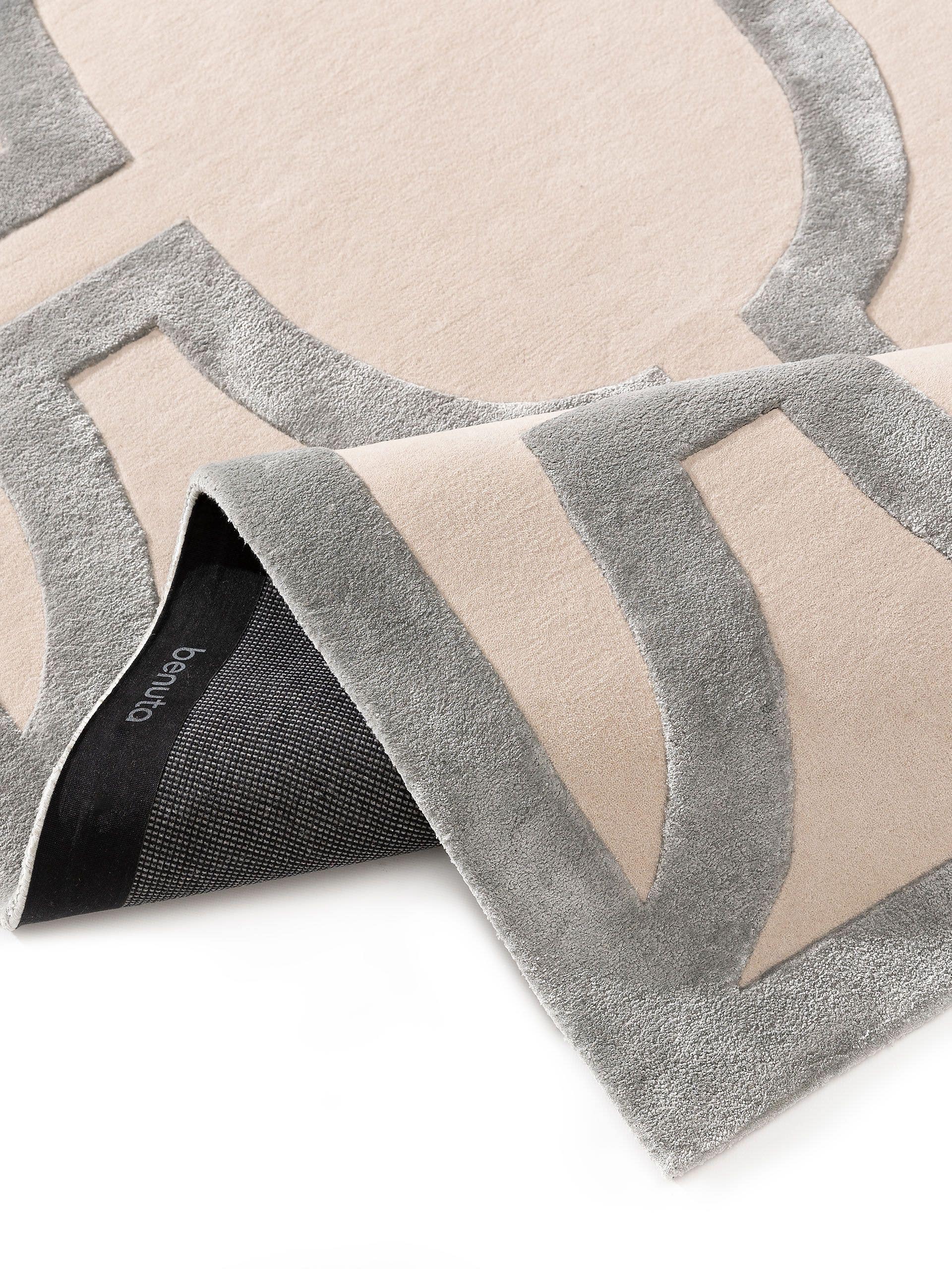 Tapijt van 65% Wol, 35% Lyocell (TENCEL™) in Beige met een 6 - 10 mm hoge pool van benuta Finest
