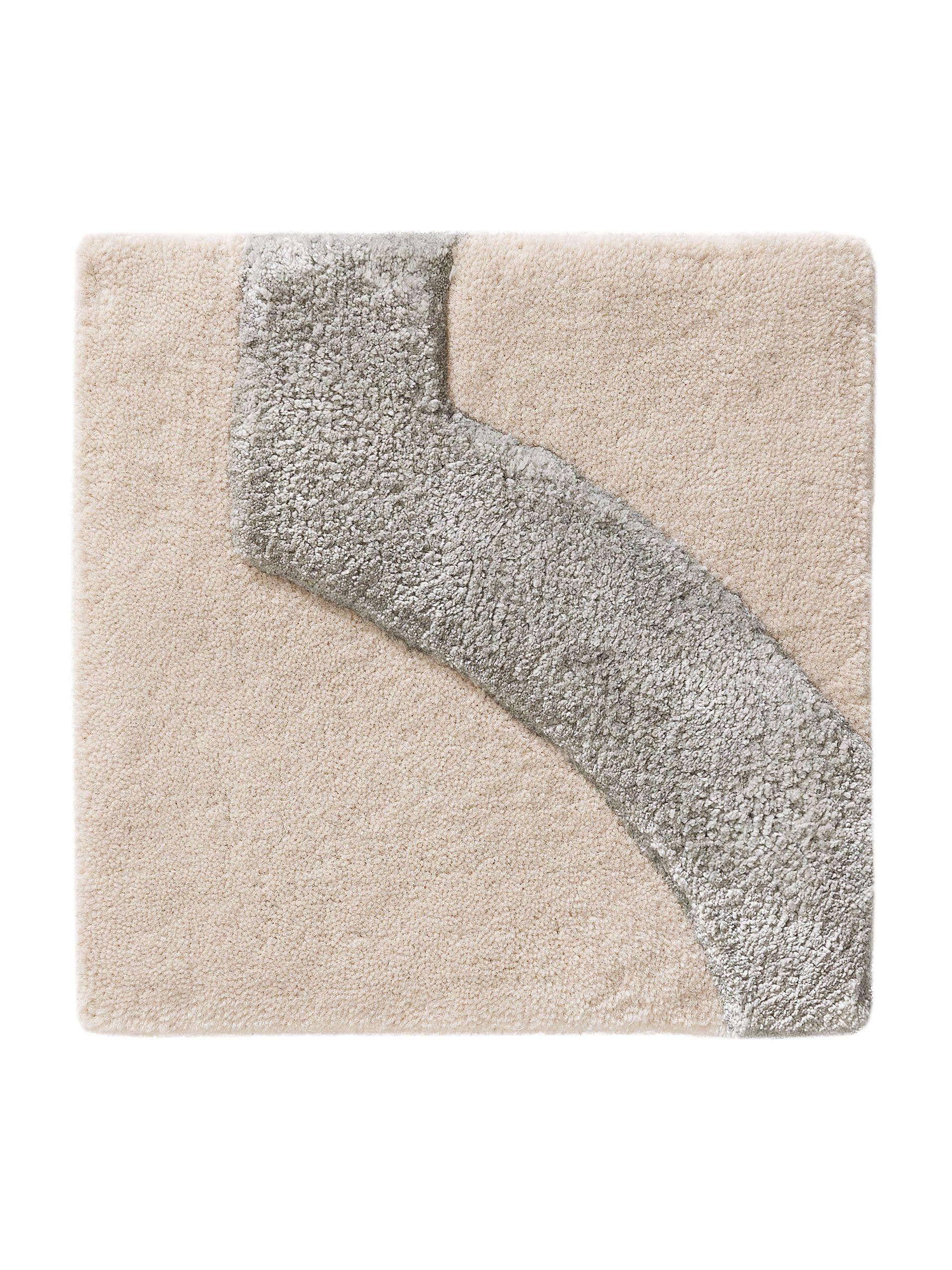 Tapijt van 65% Wol, 35% Lyocell (TENCEL™) in Beige met een 6 - 10 mm hoge pool van benuta Finest