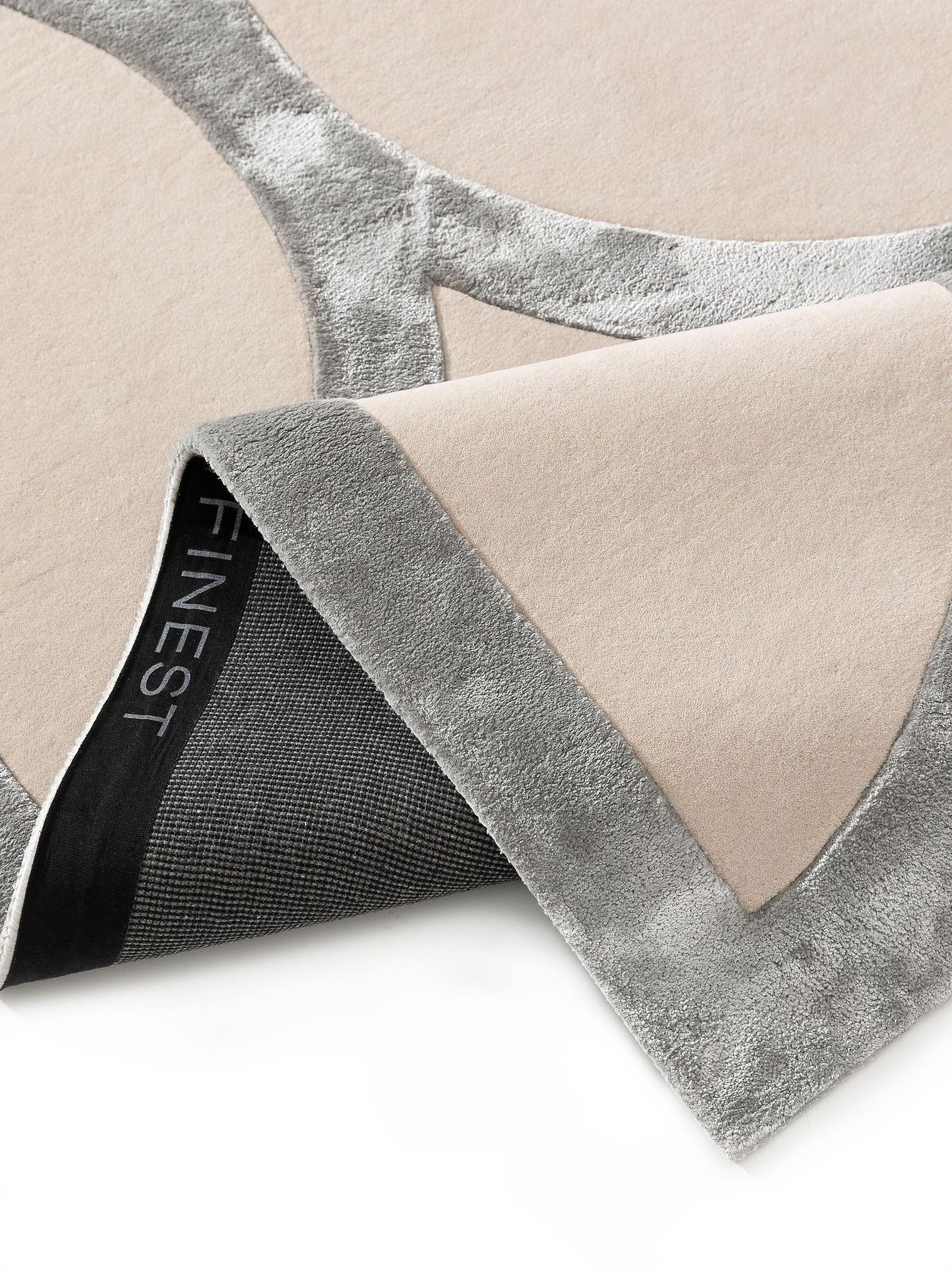 Teppe av 65 % ull, 35 % lyocell (TENCEL™) i Beige med 6 til 10 mm høy lugg fra benuta Finest