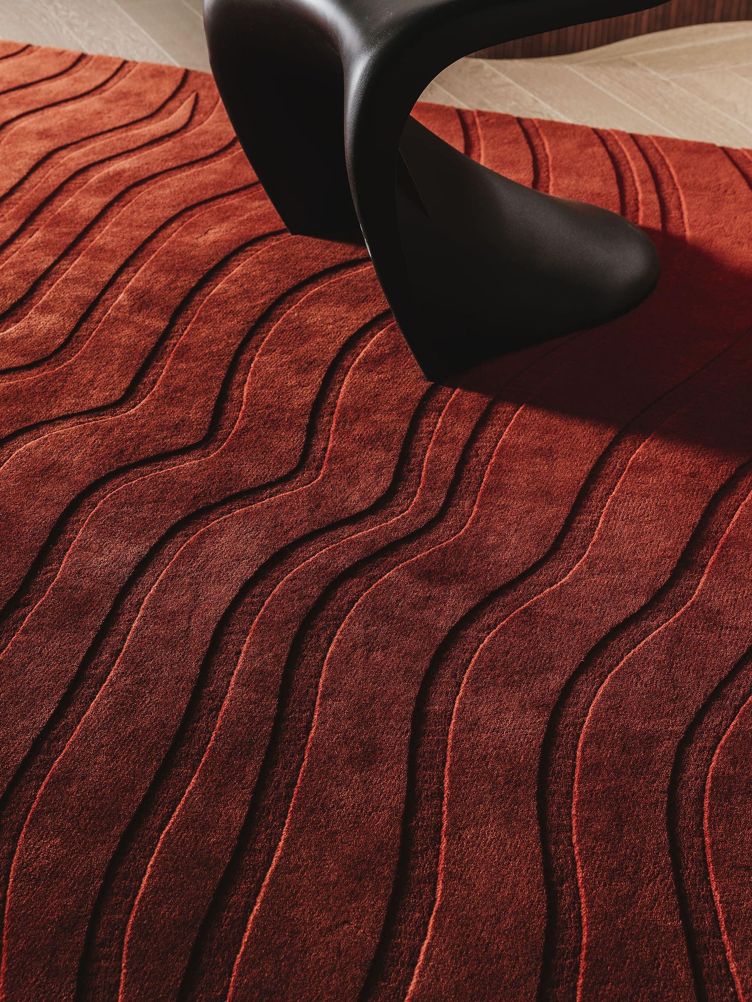 Rug made of 100% Wool from (New Zealand) in Red with a 6 - 10 mm high pile by benuta Finest