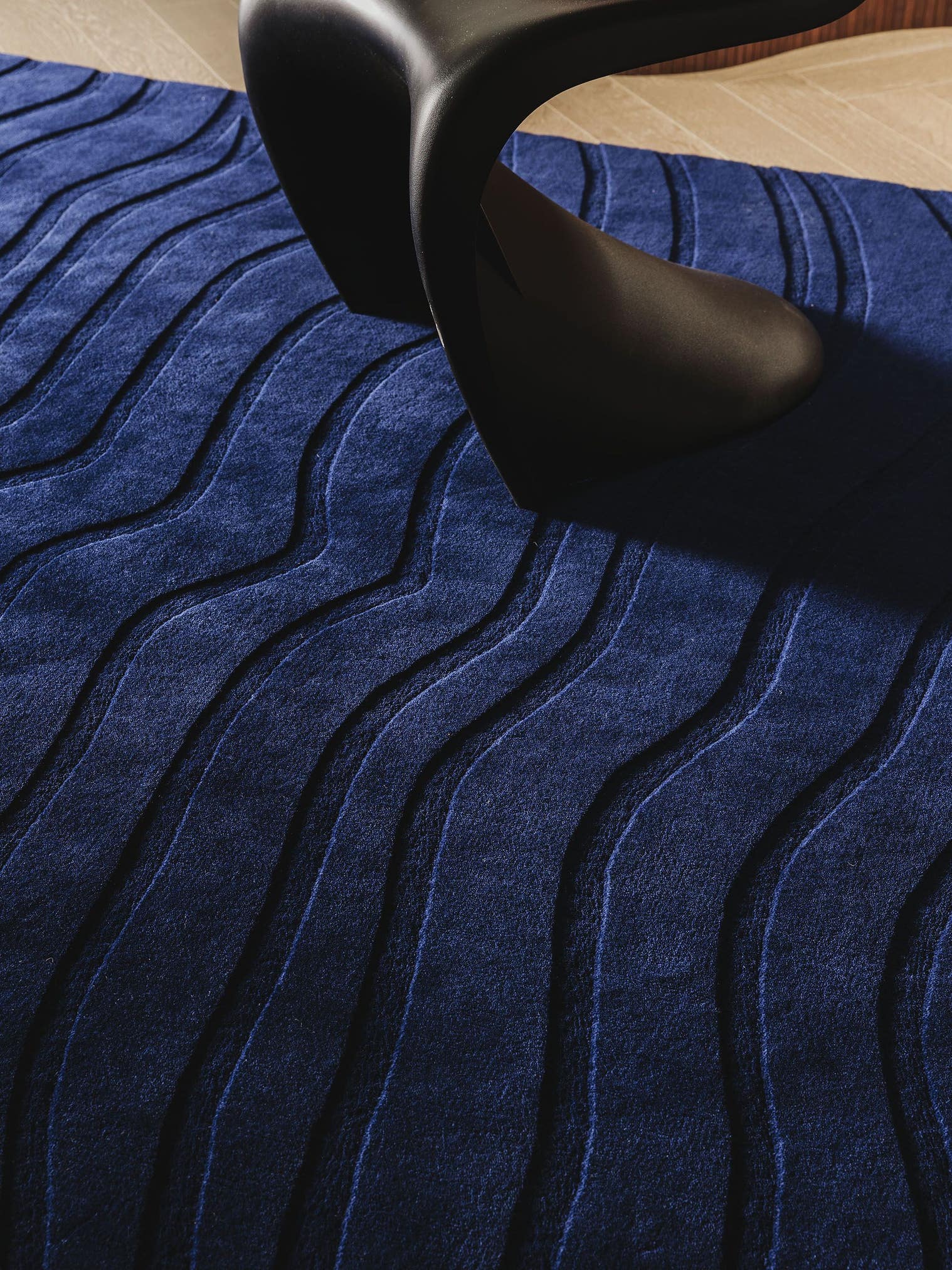 Rug made of 100% Wool from (New Zealand) in Blue with a 6 - 10 mm high pile by benuta Finest