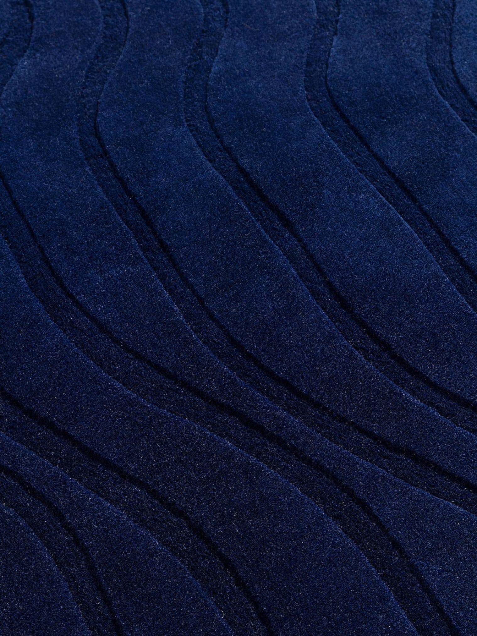 Rug made of 100% Wool from (New Zealand) in Blue with a 6 - 10 mm high pile by benuta Finest