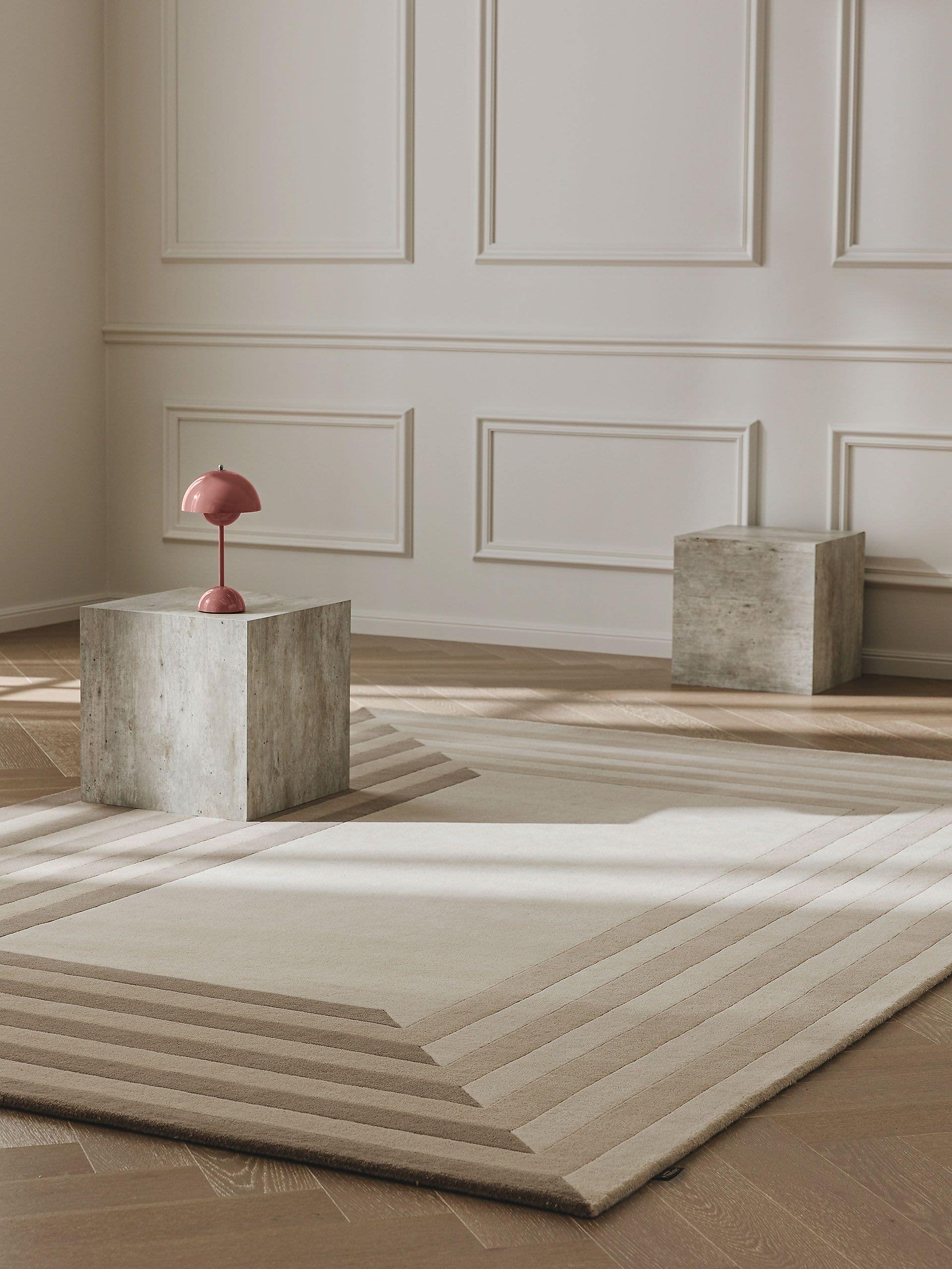Tapijt van 100% Wol in Beige met een 6 - 10 mm hoge pool van benuta Finest