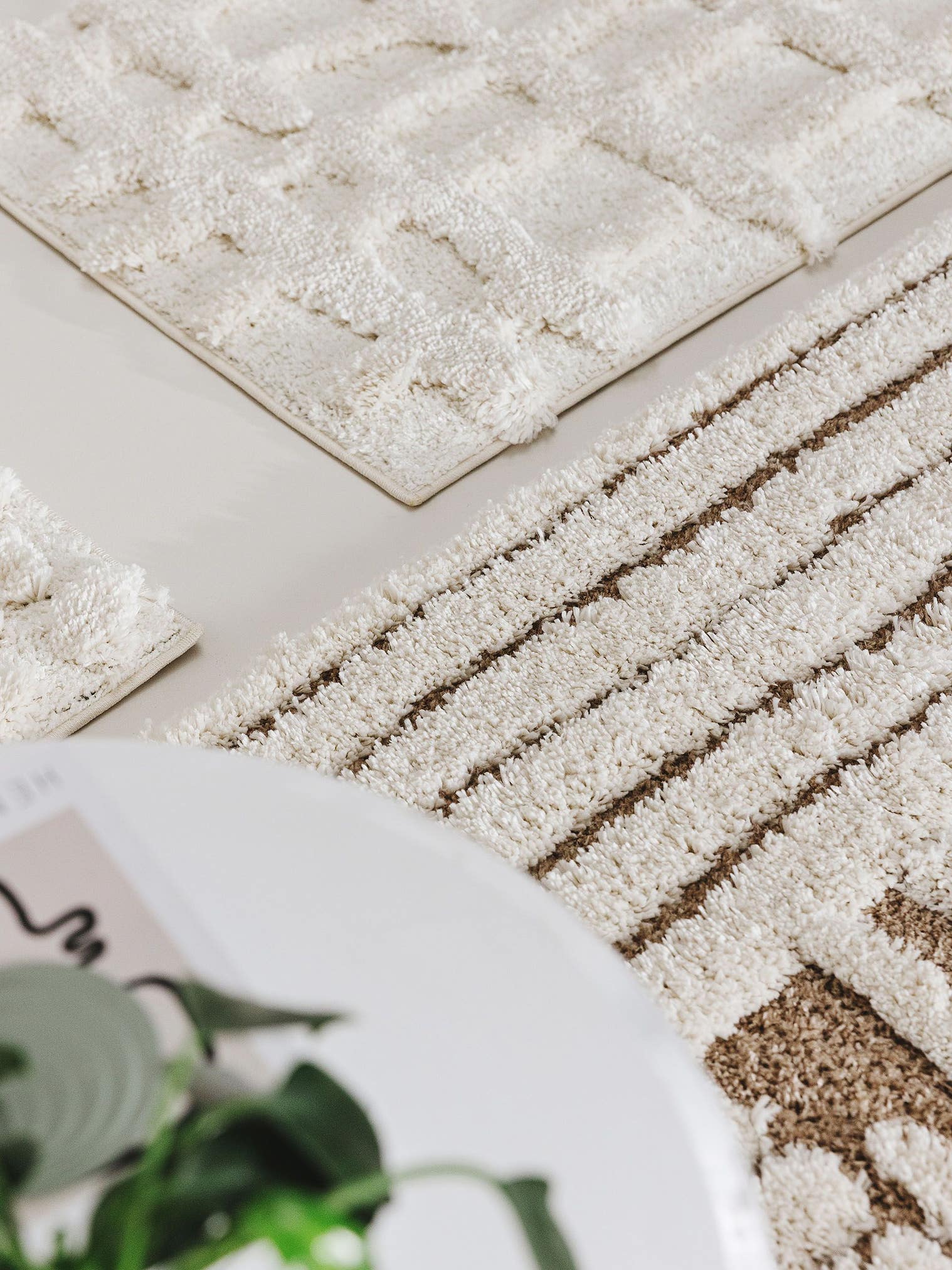 Teppich aus 80% Polypropylen, 20% Polyester in Beige mit 31 bis 40 mm hohem Flor von benuta Pop