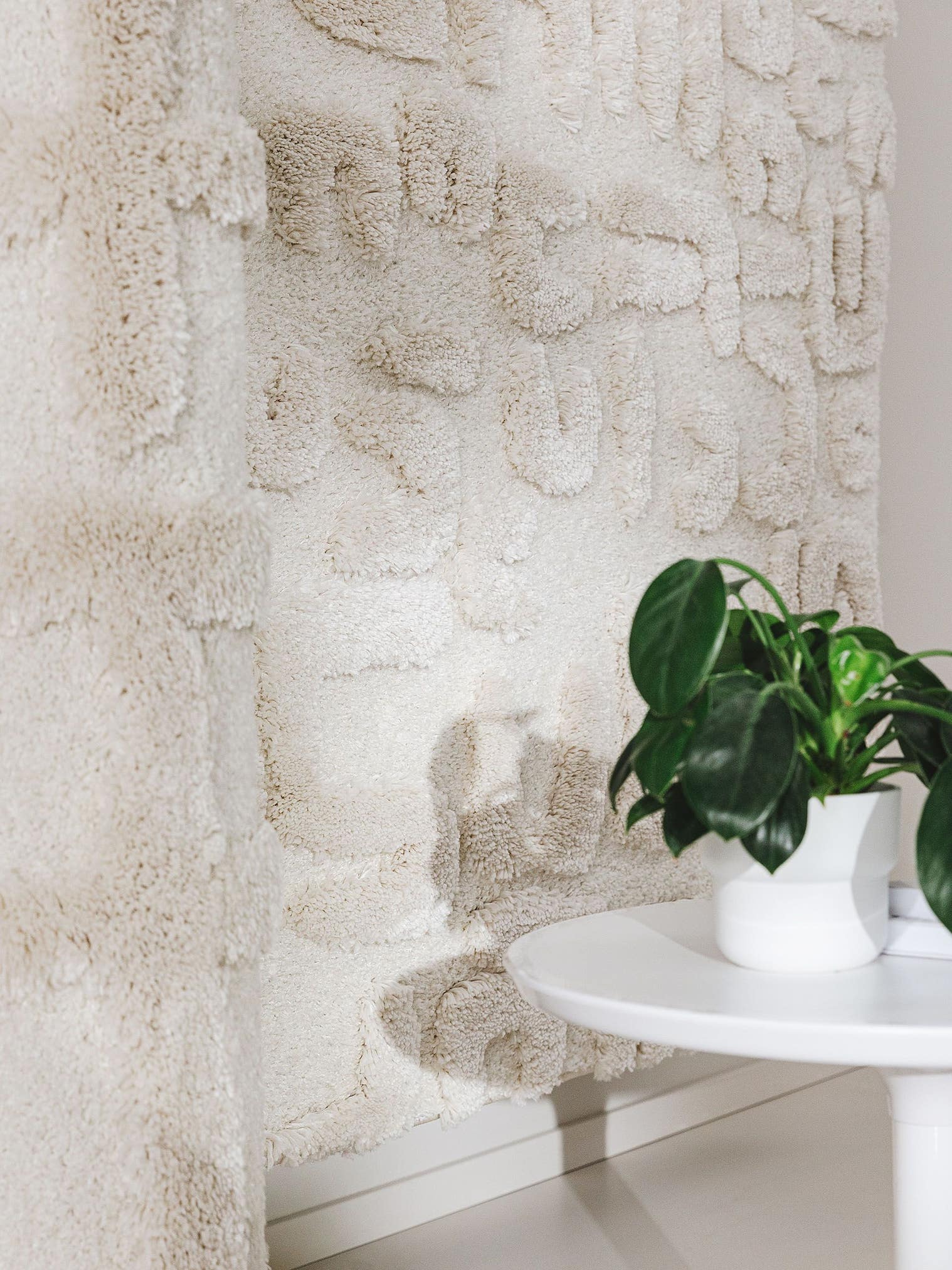 Tapis en 80% Polypropylène, 20% Polyester en Beige avec une pile de 31 - 40 mm de hauteur de benuta Pop