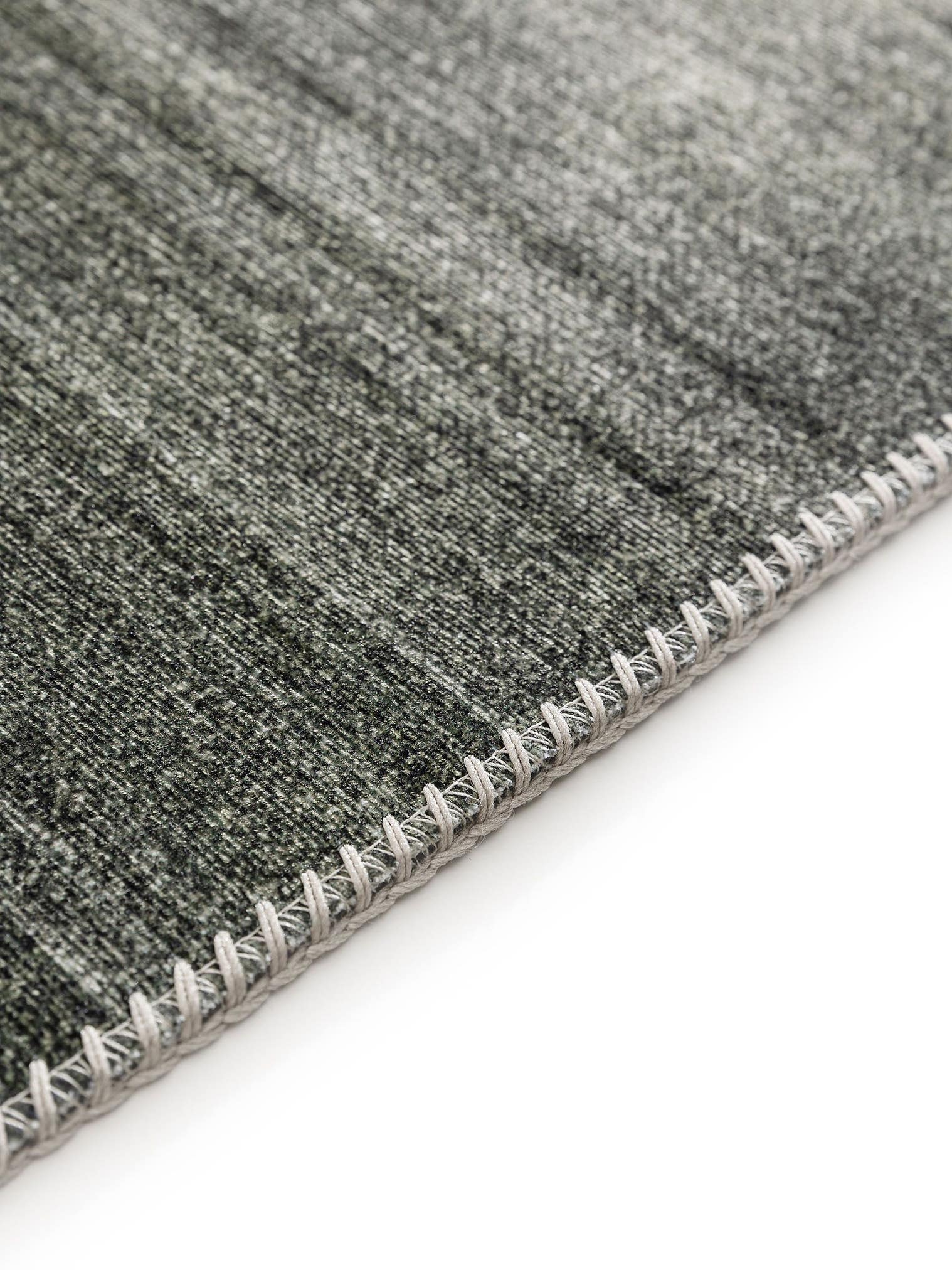 Tapis en 100% Polyester en Vert avec une pile de 1- 5 mm de hauteur de benuta Pop