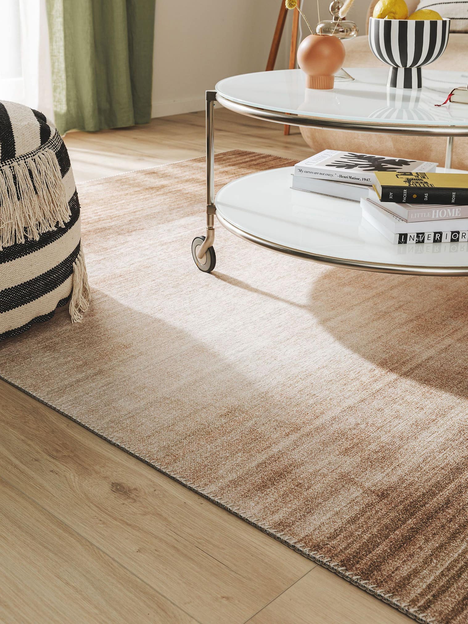 Teppich aus 100% Polyester in Beige mit bis 5 mm hohem Flor von benuta Pop