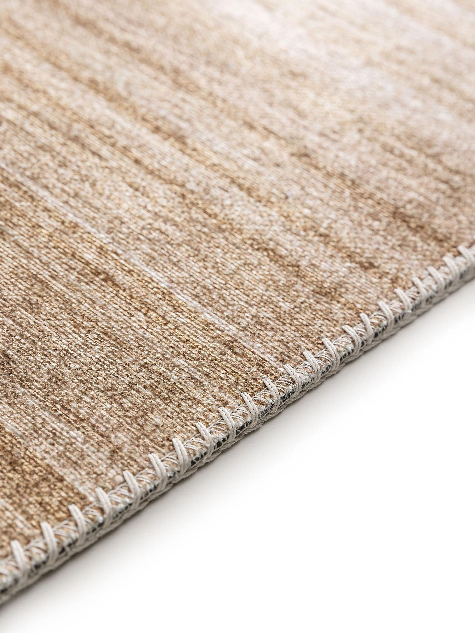 Teppich aus 100% Polyester in Beige mit bis 5 mm hohem Flor von benuta Pop