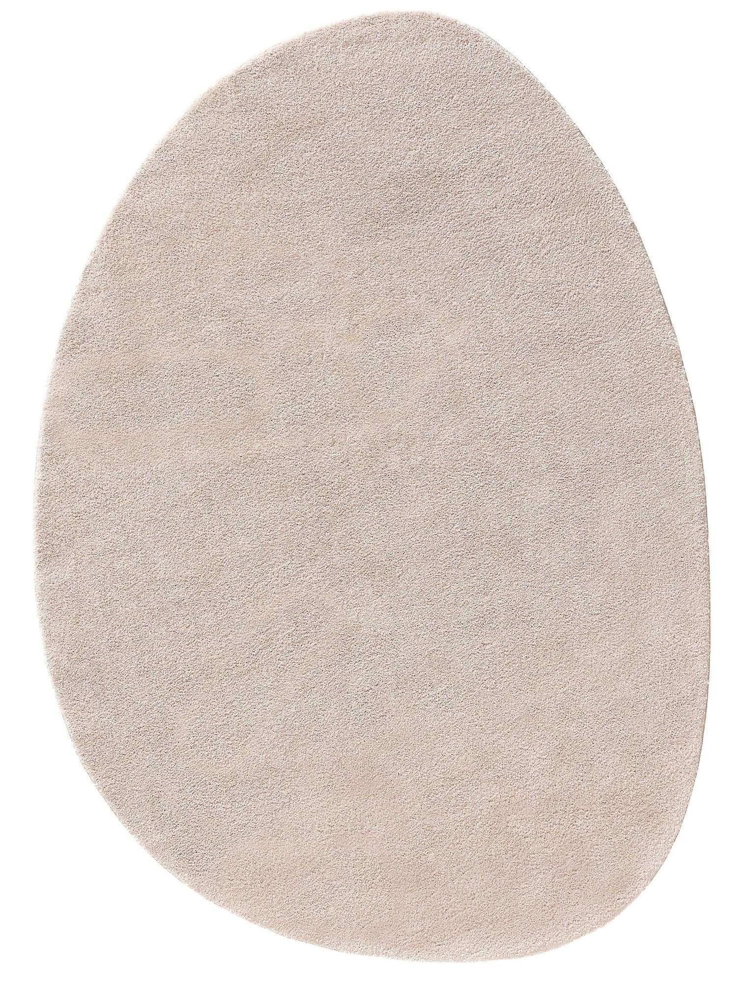 Matta av 100% Polyester i Beige med 6 - 10 mm hög lugg från benuta Pop