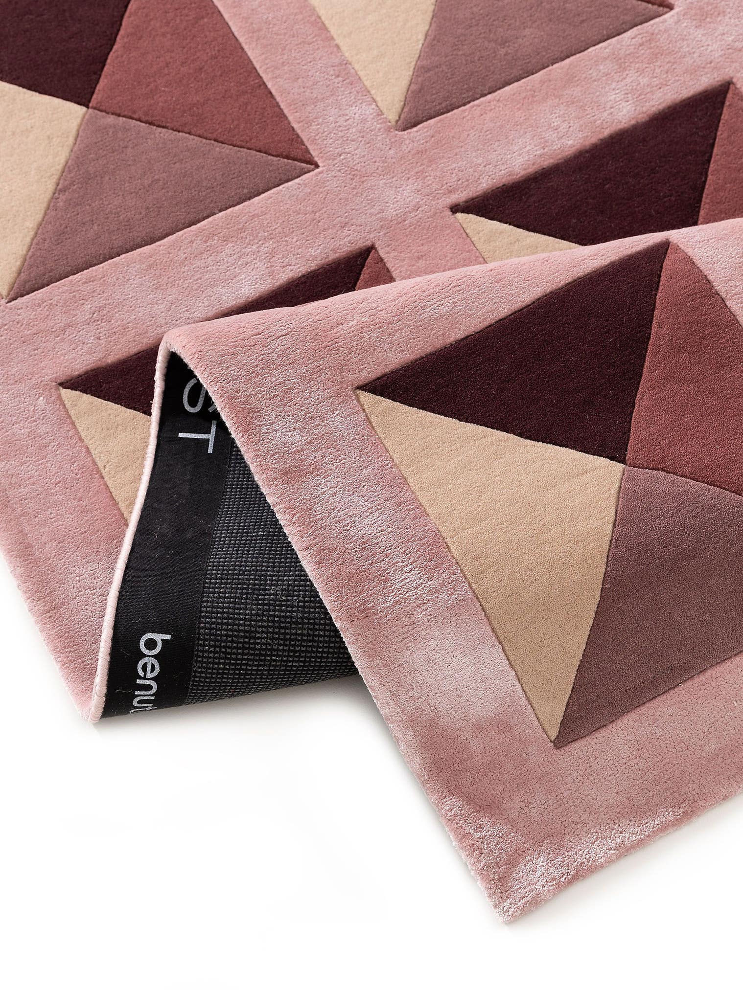 Dywan z 60% Wełna, 40% Lyocell (TENCEL™) w kolorze różowy z włosiem 6 - 10 mm wysokim od benuta Finest