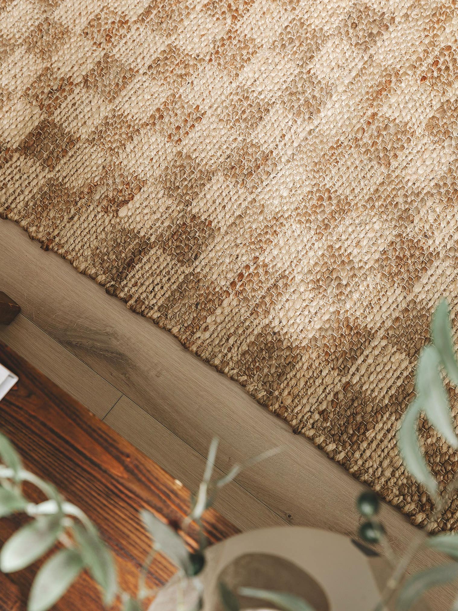 Teppich aus 80% Jute, 20% Baumwolle in Beige mit bis 5 mm hohem Flor von benuta Pure