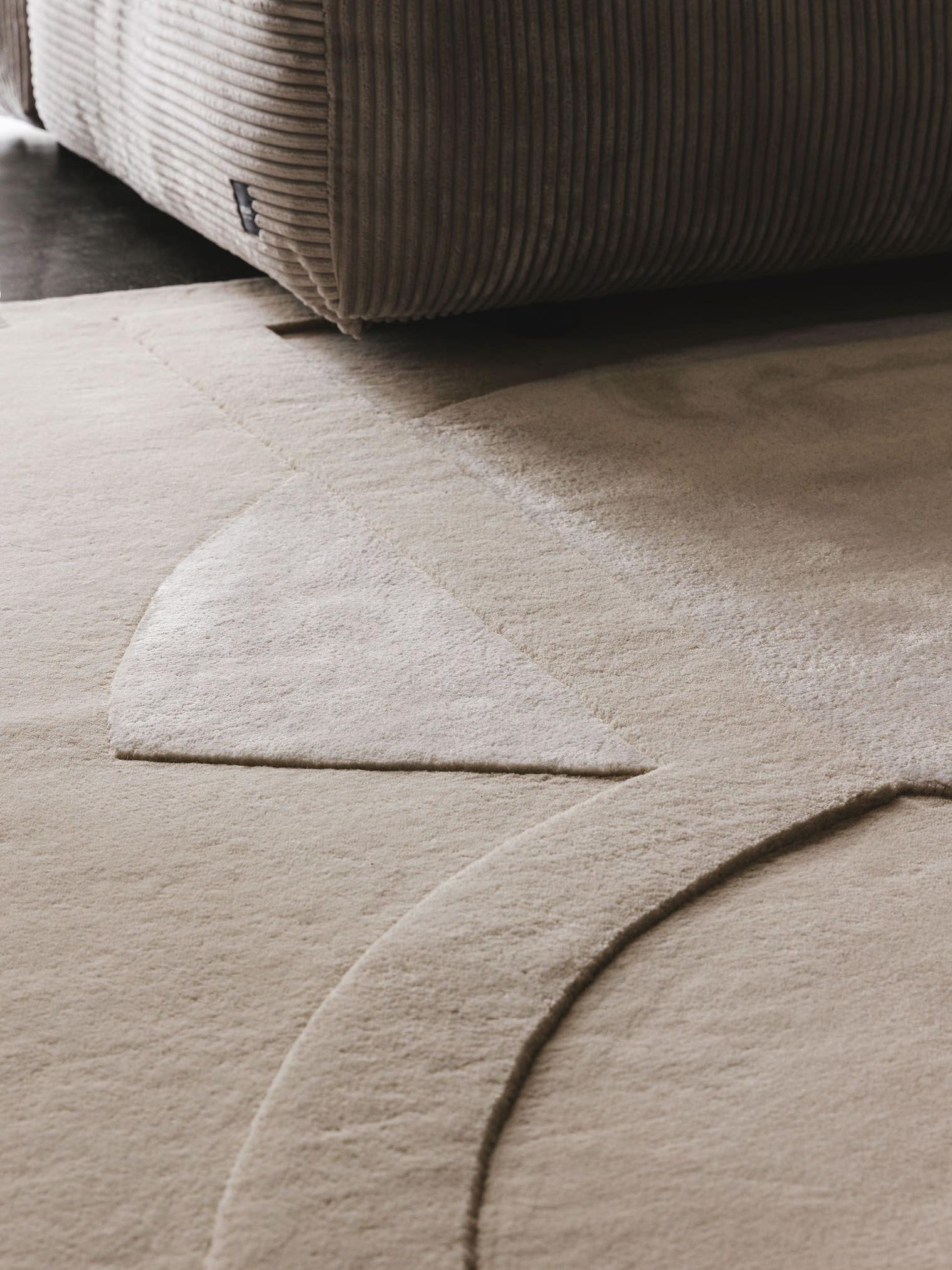 Rug made of 75% Wool, 25% Lyocell (TENCEL™) in Beige with a 11 - 20 mm high pile by benuta Finest