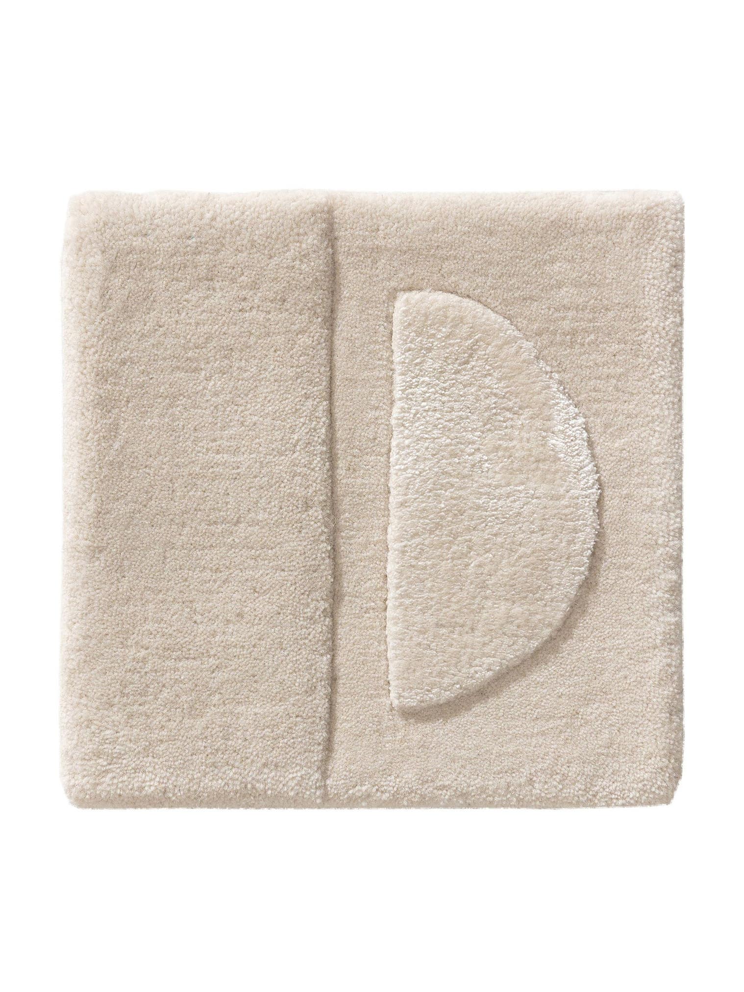 Rug made of 75% Wool, 25% Lyocell (TENCEL™) in Beige with a 11 - 20 mm high pile by benuta Finest
