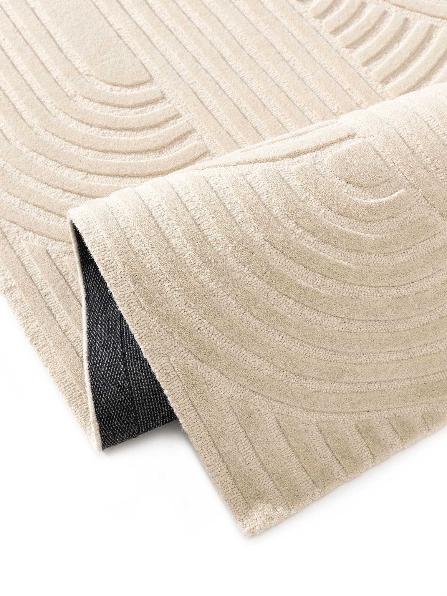Rug made of 80% Wool, 20% Wool from New Zealand in Beige with a 6 - 10 mm high pile by benuta Pure
