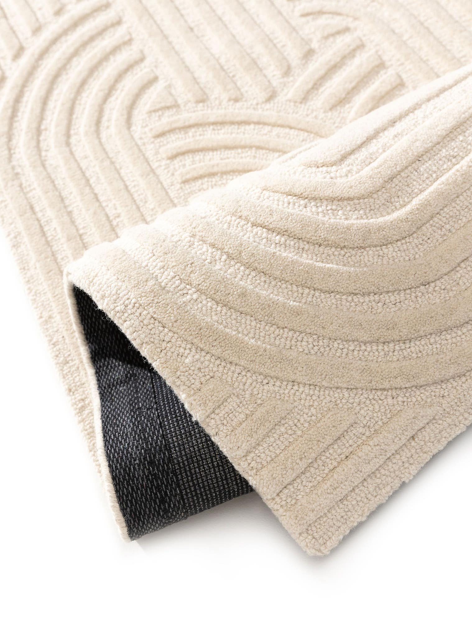 Teppe av 80 % ull, 20 % ull fra New Zealand i Beige med 6 til 10 mm høy lugg fra benuta Pure