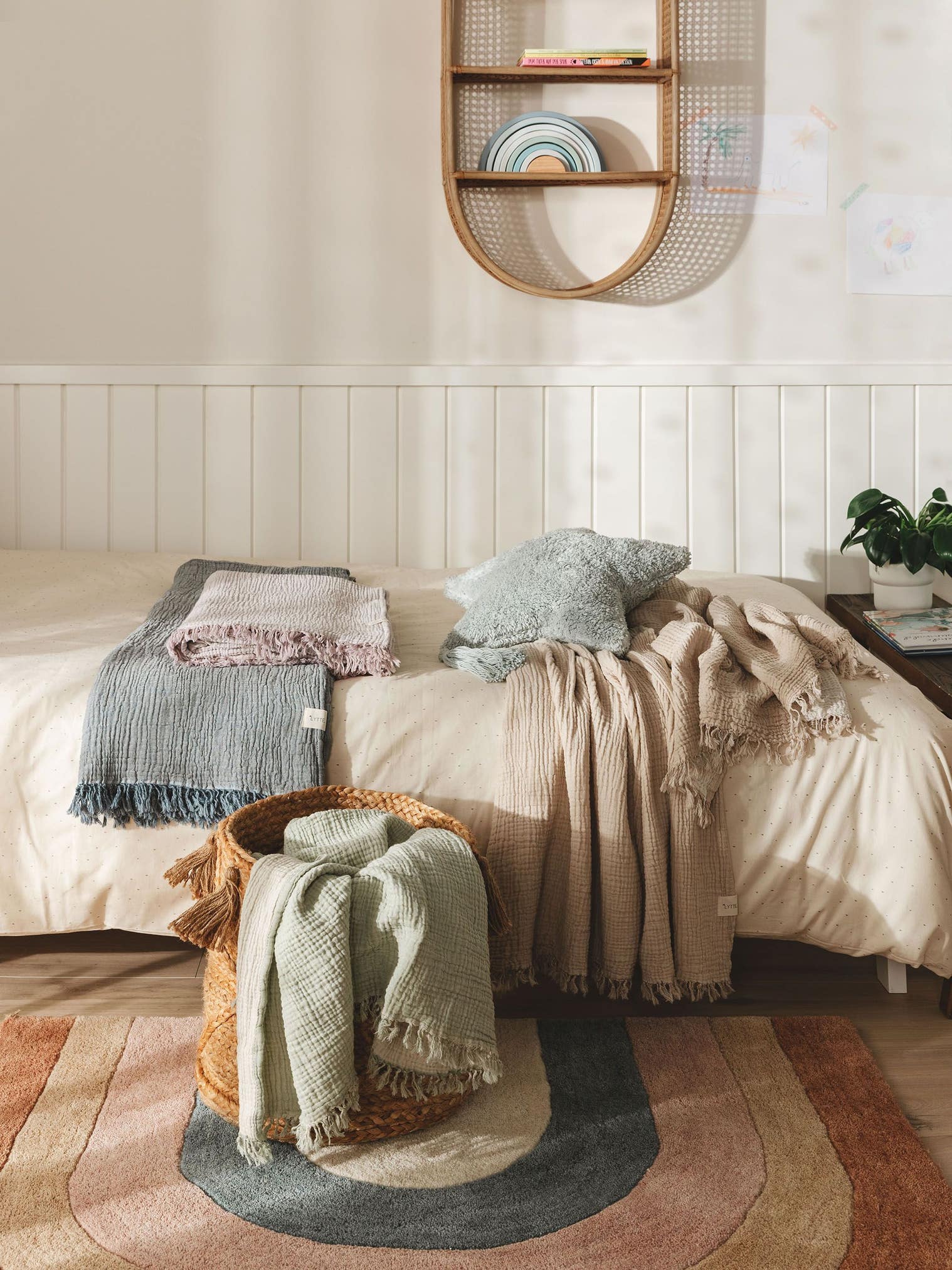Pläd i bomull Lilo Creme/Beige med Uni-design i 100% Bomull från Lytte