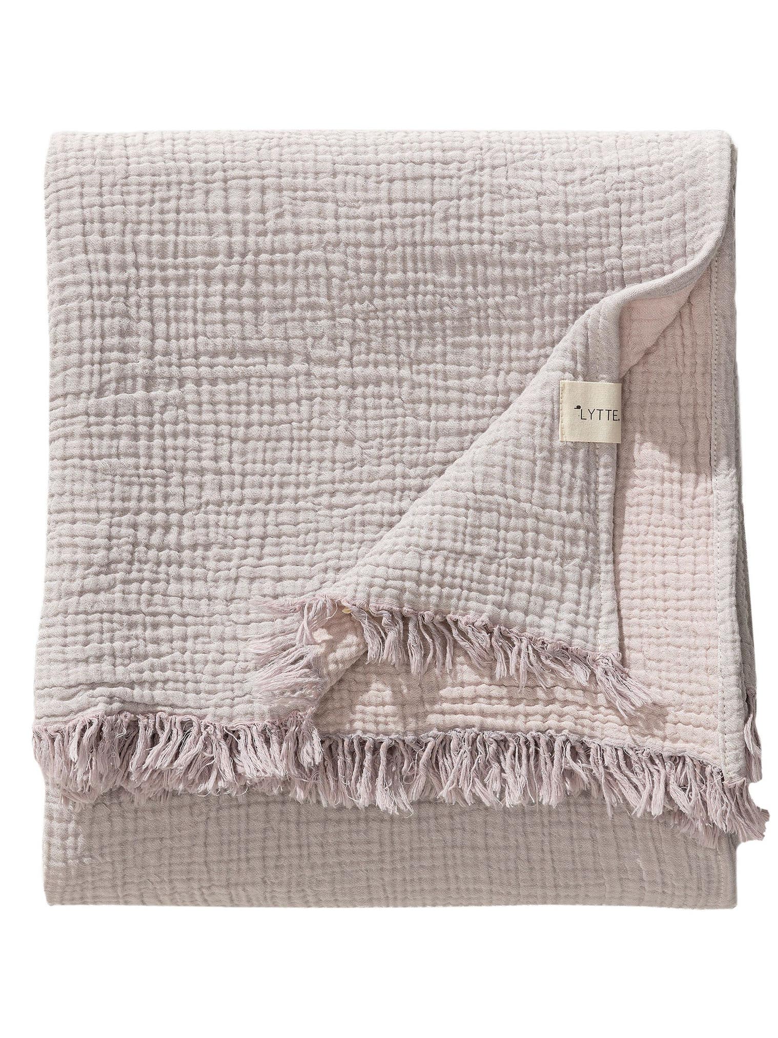 Cotton blanket Lilo Purple in Uni design made of 100% Cotton by Lytte