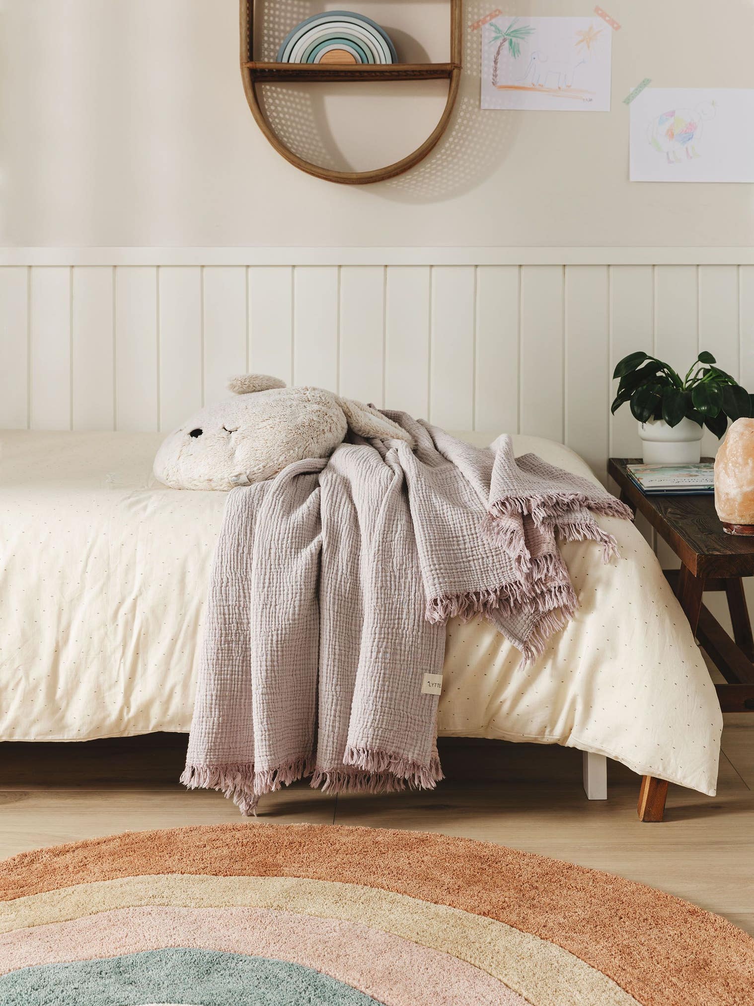 Cotton blanket Lilo Purple in Uni design made of 100% Cotton by Lytte