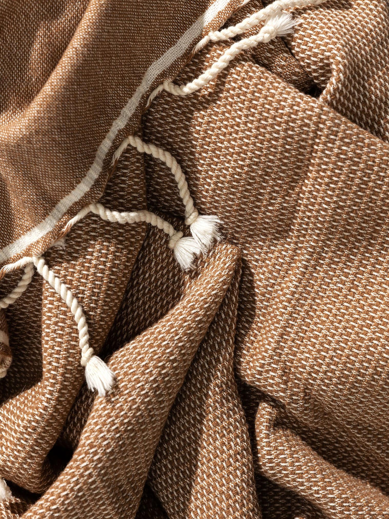 Plaid Olivia Marrone in Uni-ontwerp van 30% Lana, 40% Conte, 15% Viscosa, 15% Poliammide door benuta Pure