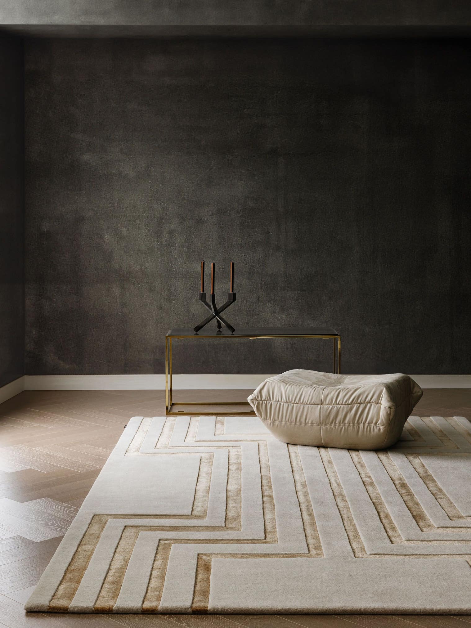 Tapijt van 70% Wol, 30% Lyocell (TENCEL™) in Beige met een 6 - 10 mm hoge pool van benuta Finest