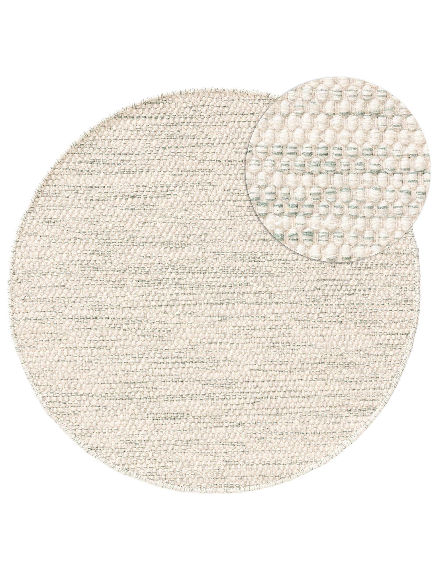 Teppich aus 100% Wolle (aus Neuseeland) in Grün mit bis 5 mm hohem Flor von Lytte
