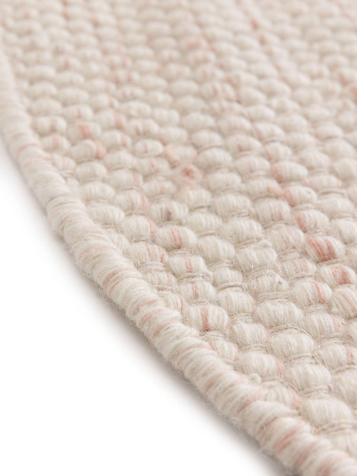 Teppich aus 100% Wolle (aus Neuseeland) in Rosa mit bis 5 mm hohem Flor von Lytte