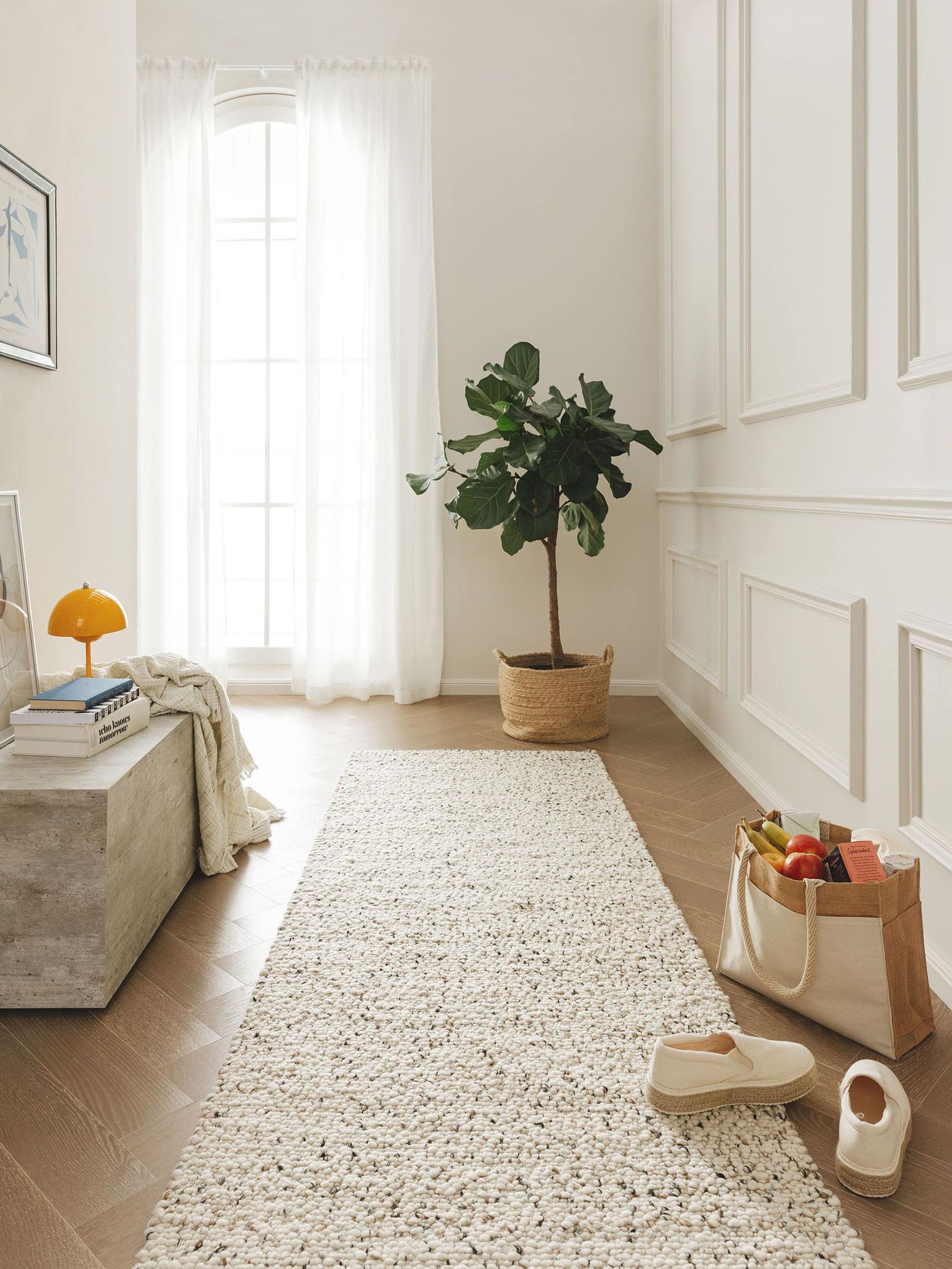 Tapis en 70% laine, 15% jute, 15% coton en Noir & Blanc avec une pile de 11 - 20 mm de hauteur de benuta Pure